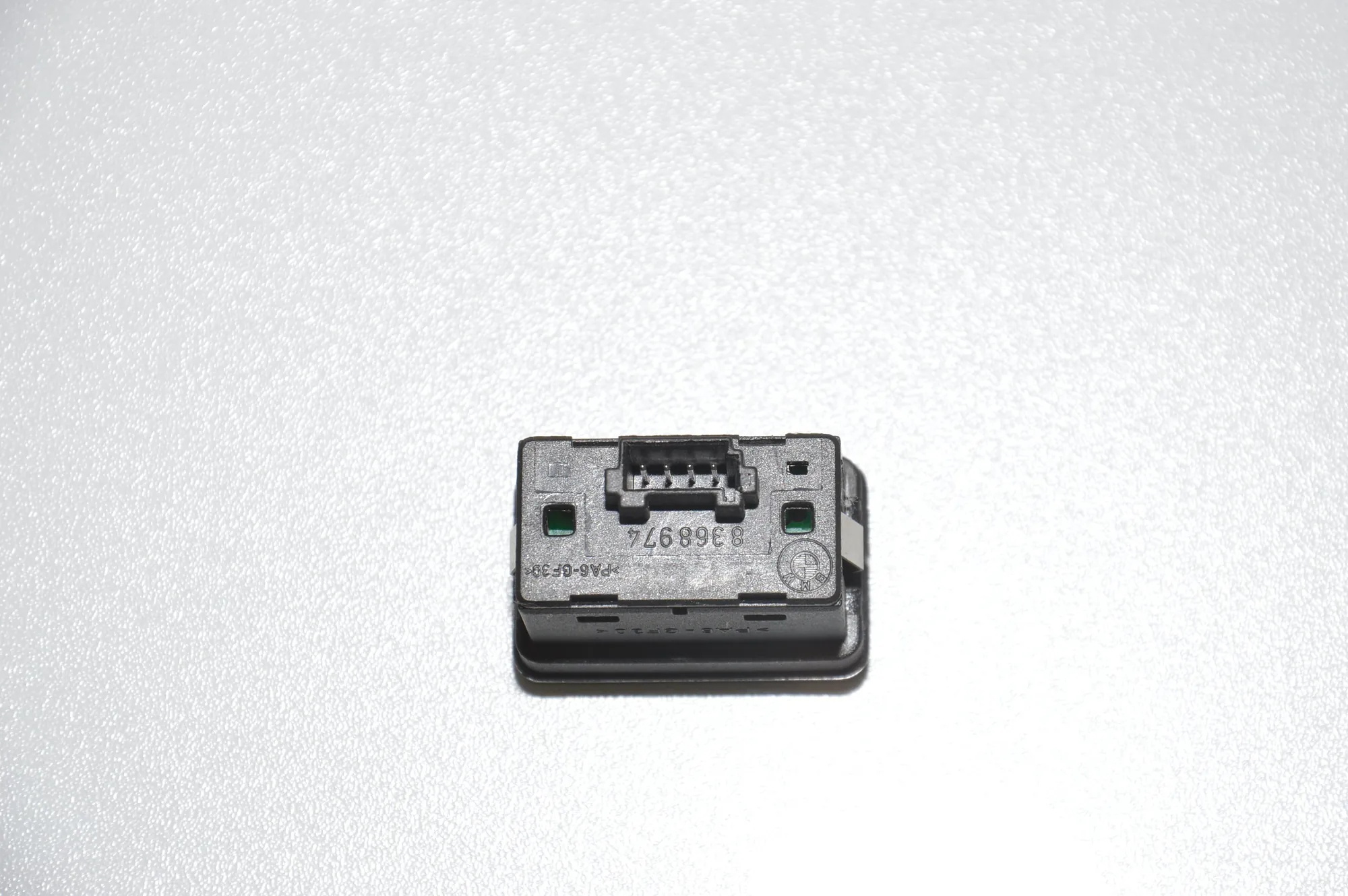Rear Right Door Window Switch – OEM 8368974 · BMW 5 (E39) BMW 5 (E39) 520 d 2000 – 5