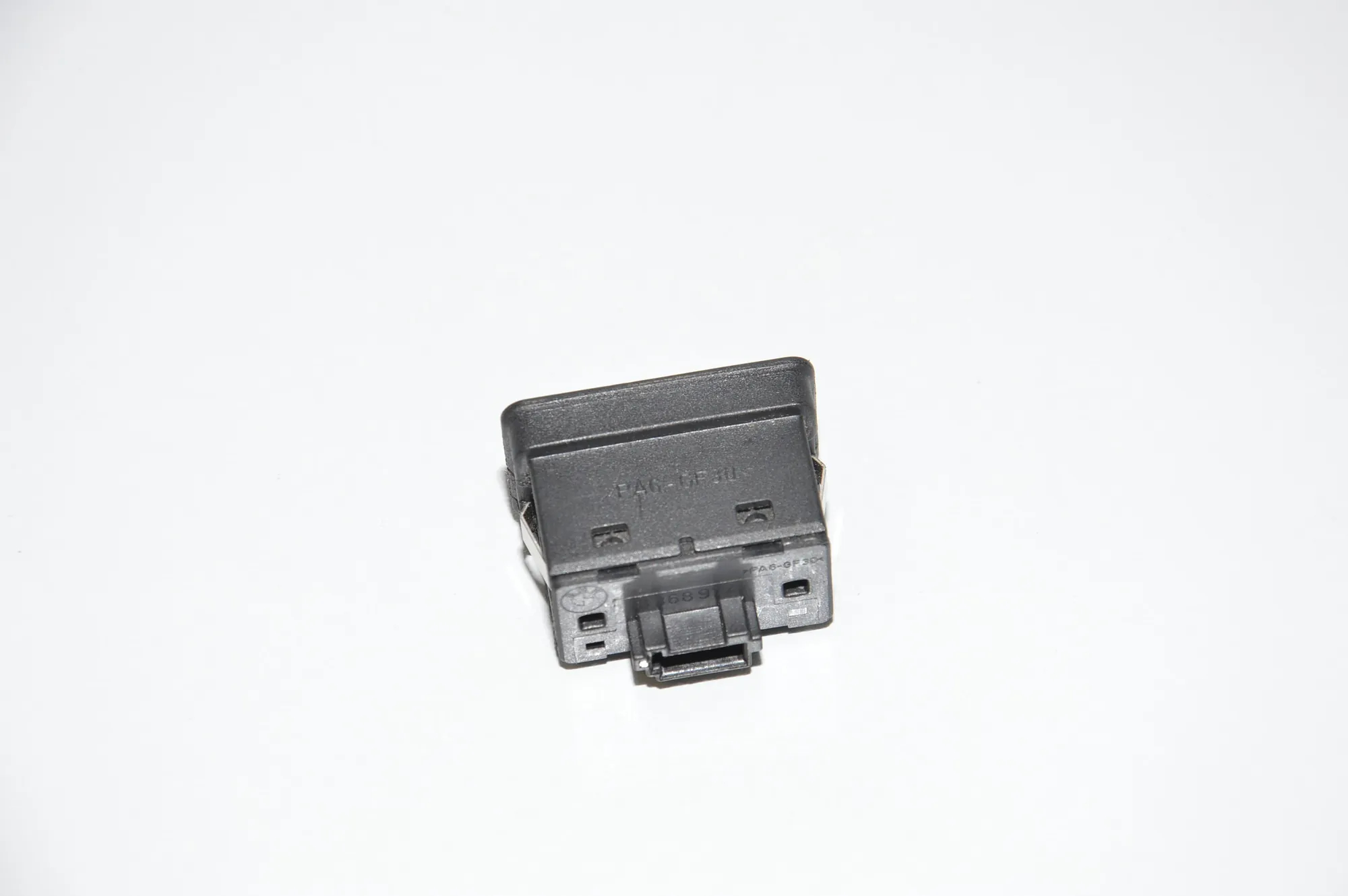 Rear Right Door Window Switch – OEM 8368974 · BMW 5 (E39) BMW 5 (E39) 520 d 2000 – 4
