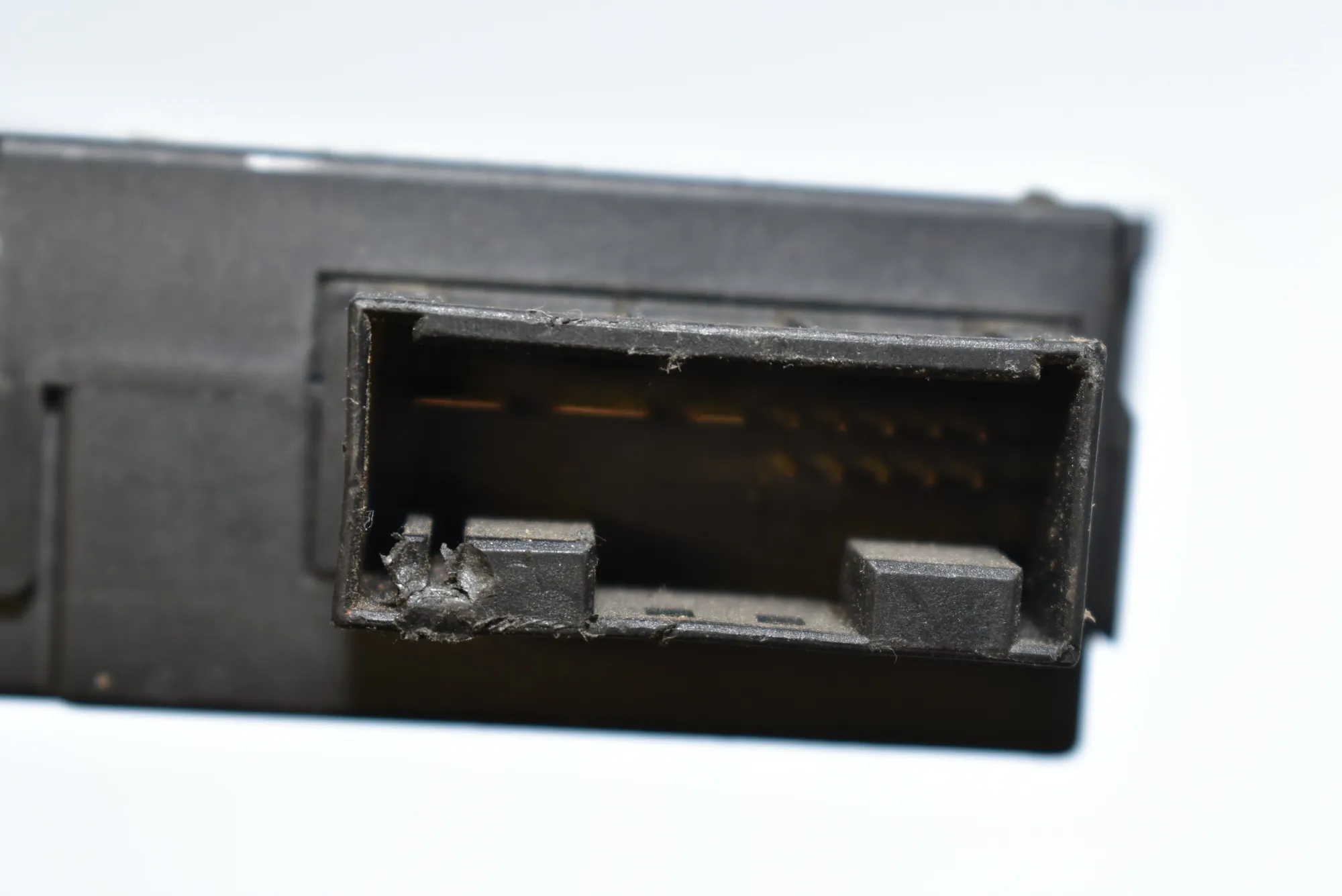 Sunroof Control Module – OEM 8116967 · BMW 5 Touring (E39) BMW 5 Touring (E39) 525 d 2001 – 3
