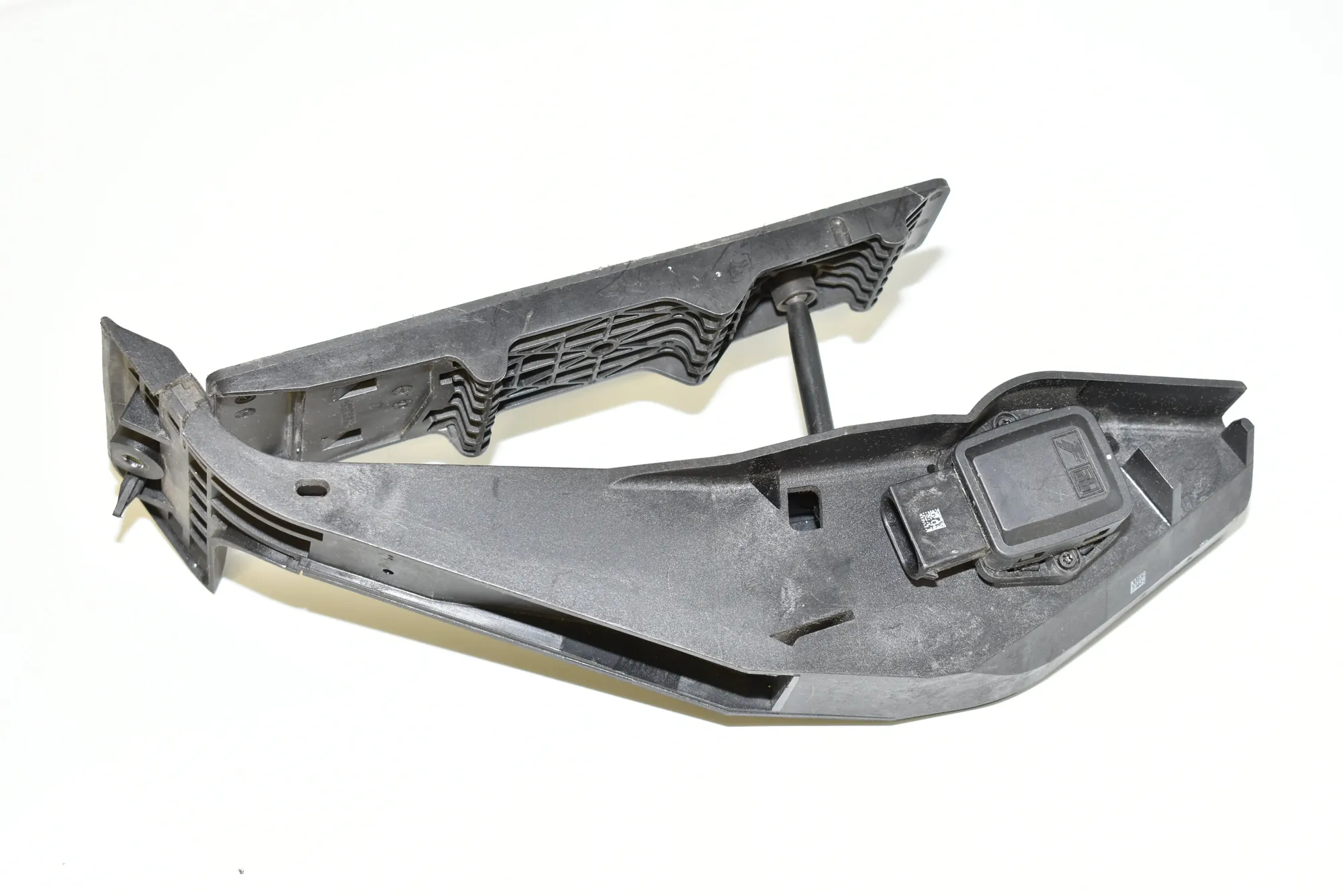 Throttle Pedal – OEM 6772645 · BMW 3 (E90) BMW 3 (E90) 320 d 2010