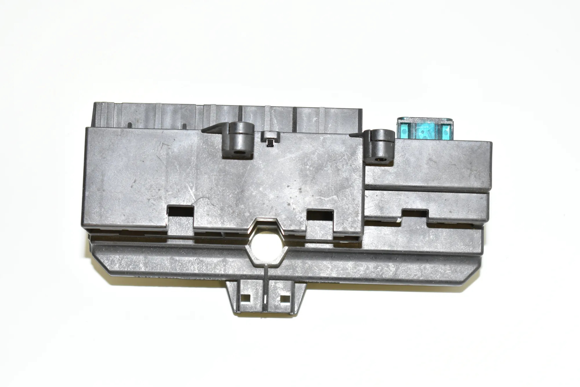 Fuse Box – OEM 6900582 · BMW 7 (E65, E66, E67) BMW 7 (E65, E66, E67) 730 i, Li 2004 – 2