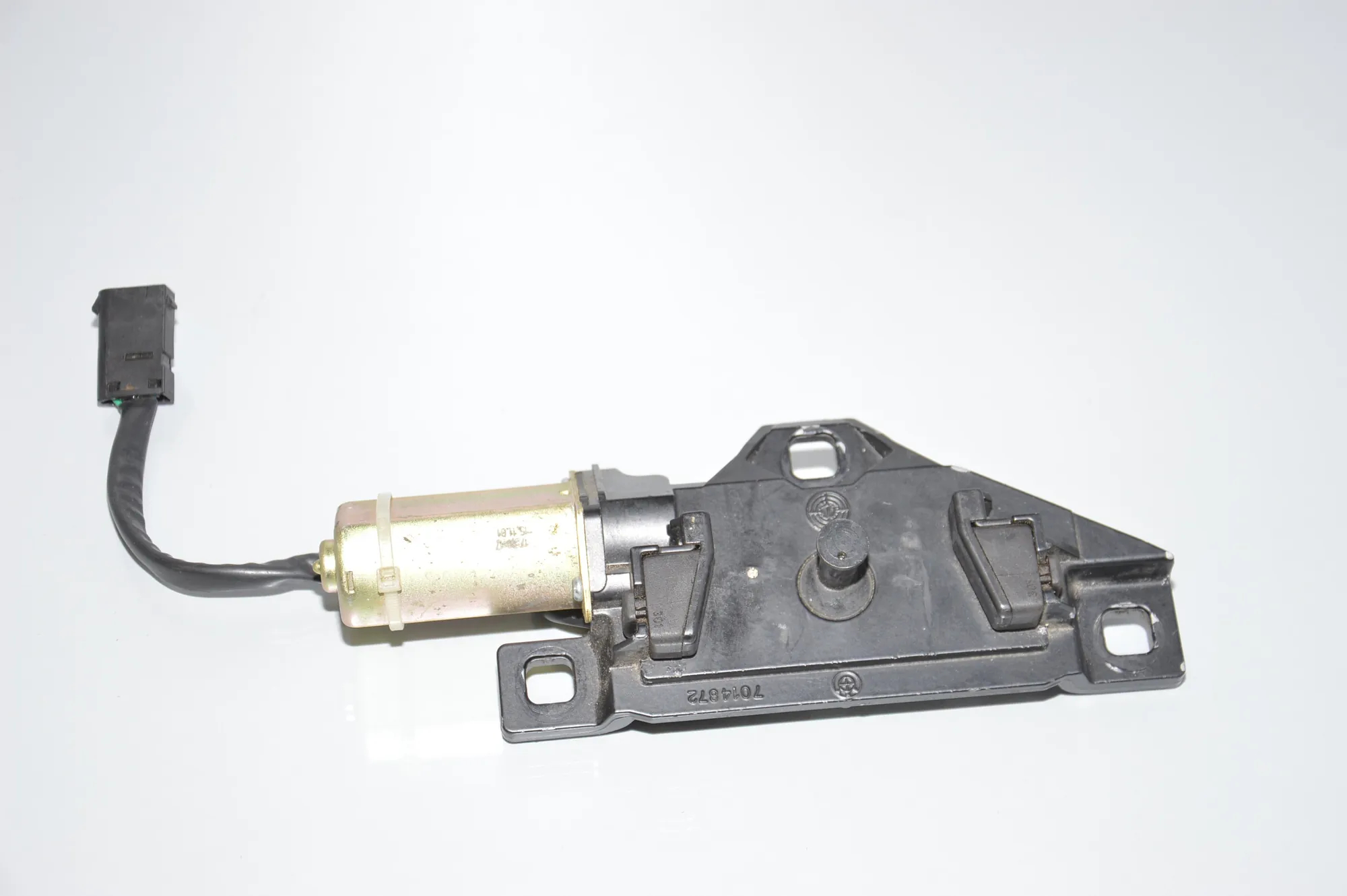 Tailgate Boot Lock – OEM 7014872 · BMW 7 (E65, E66, E67) BMW 7 (E65, E66, E67) 730 d 2002 – 2