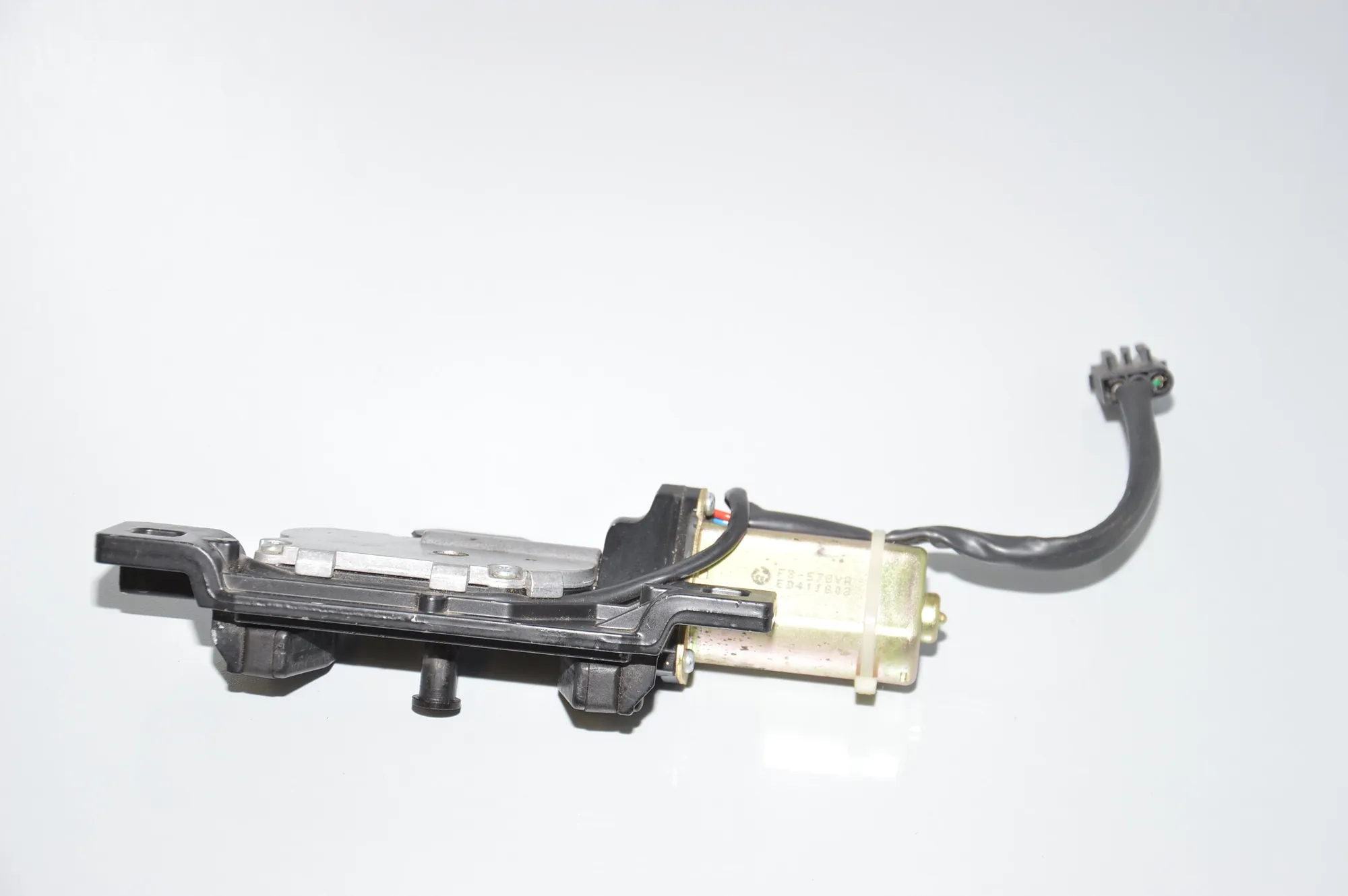 Tailgate Boot Lock – OEM 7014872 · BMW 7 (E65, E66, E67) BMW 7 (E65, E66, E67) 730 d 2002 – 3