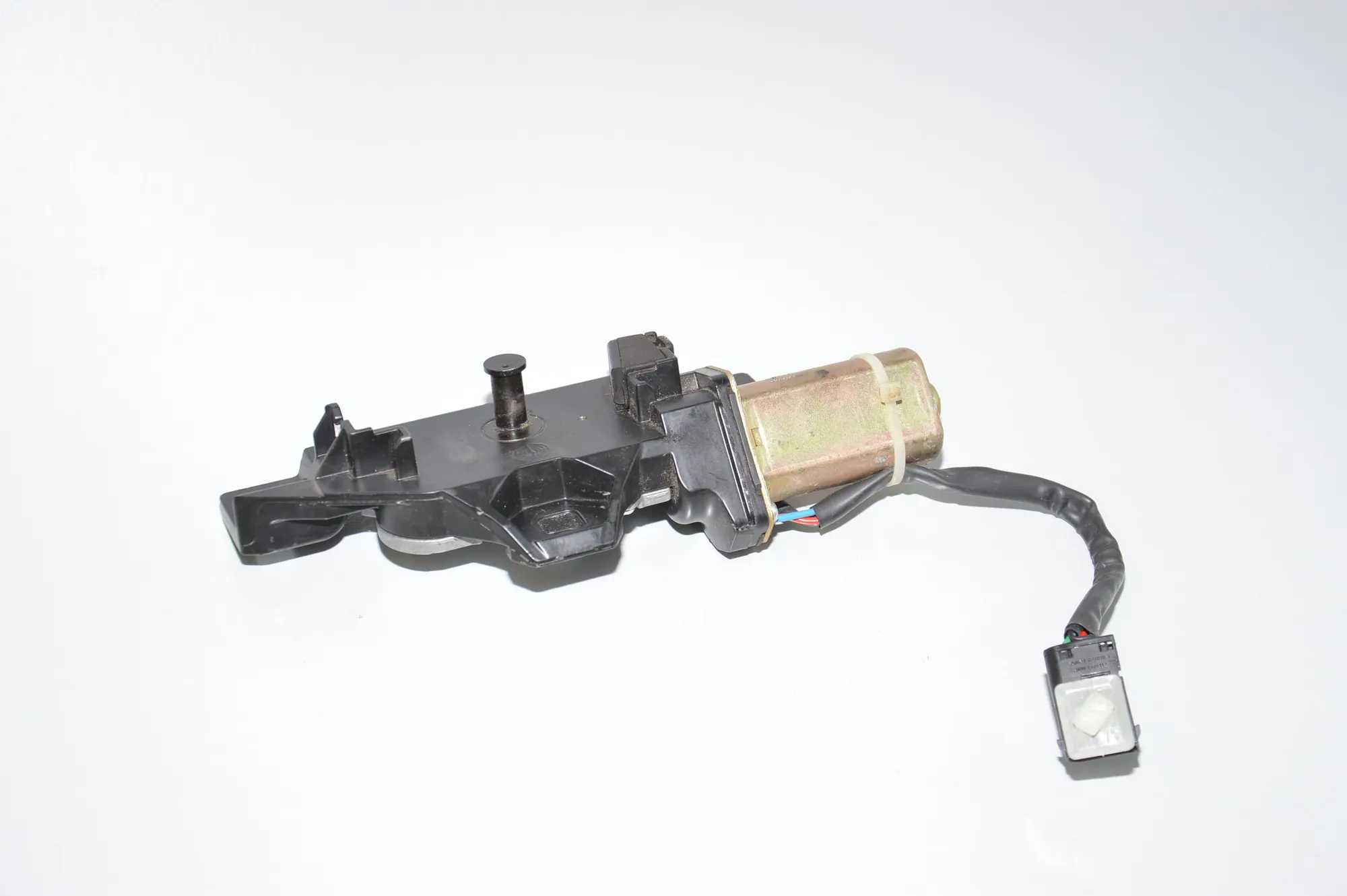 Tailgate Boot Lock – OEM 7014872 · BMW 7 (E65, E66, E67) BMW 7 (E65, E66, E67) 730 d 2002