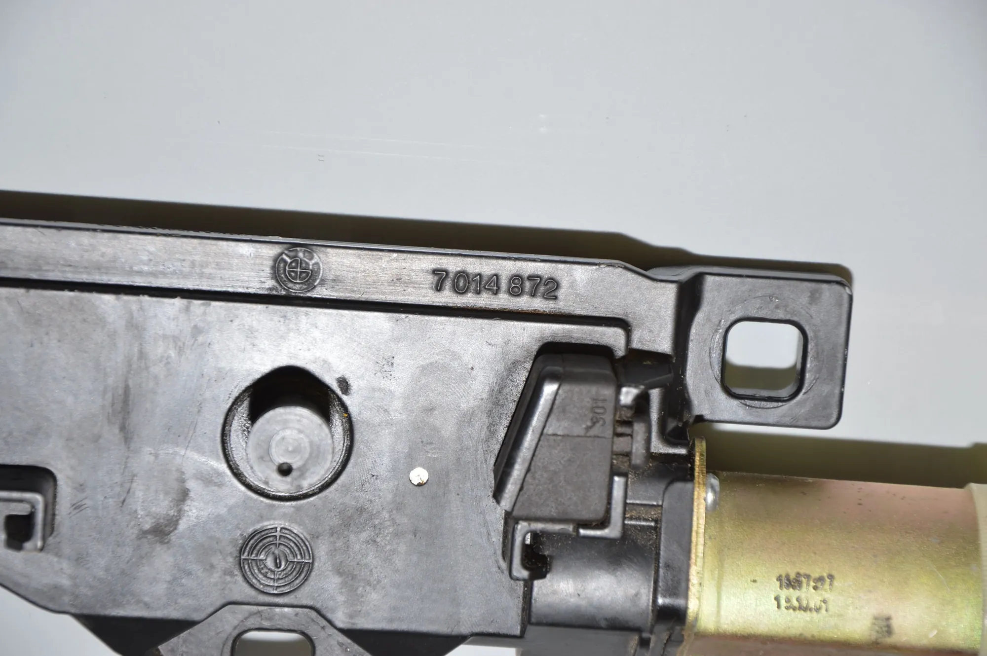 Tailgate Boot Lock – OEM 7014872 · BMW 7 (E65, E66, E67) BMW 7 (E65, E66, E67) 730 d 2002 – 5