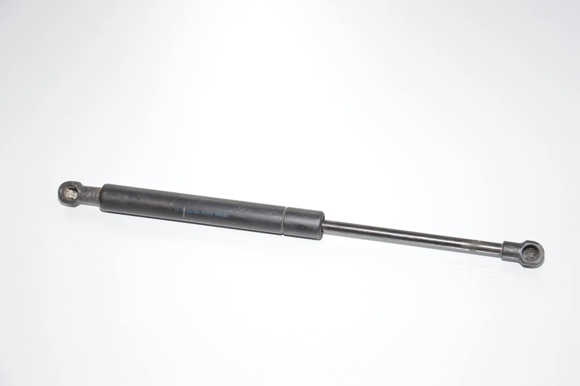 Front Left Bonnet Strut – OEM 8202688 · BMW 3 Coupe (E46) BMW 3 Coupe (E46) 316 Ci 2000 – 2