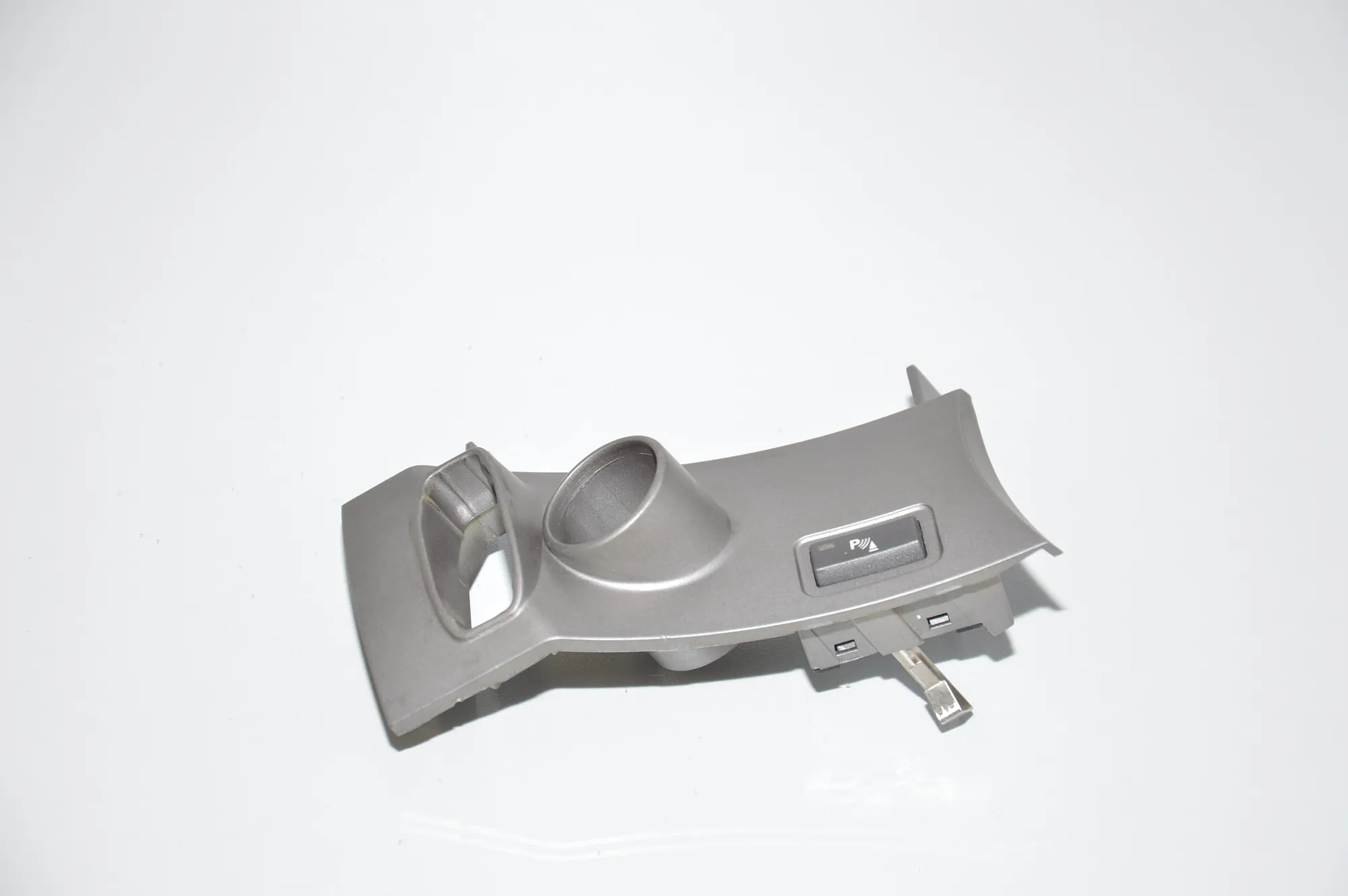 Parking Aid Switch – OEM 6921189 · BMW 7 (E65, E66, E67) BMW 7 (E65, E66, E67) 730 d 2002 – 2