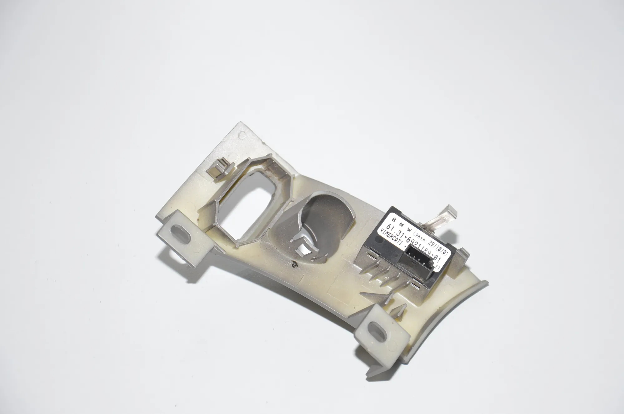 Parking Aid Switch – OEM 6921189 · BMW 7 (E65, E66, E67) BMW 7 (E65, E66, E67) 730 d 2002 – 5