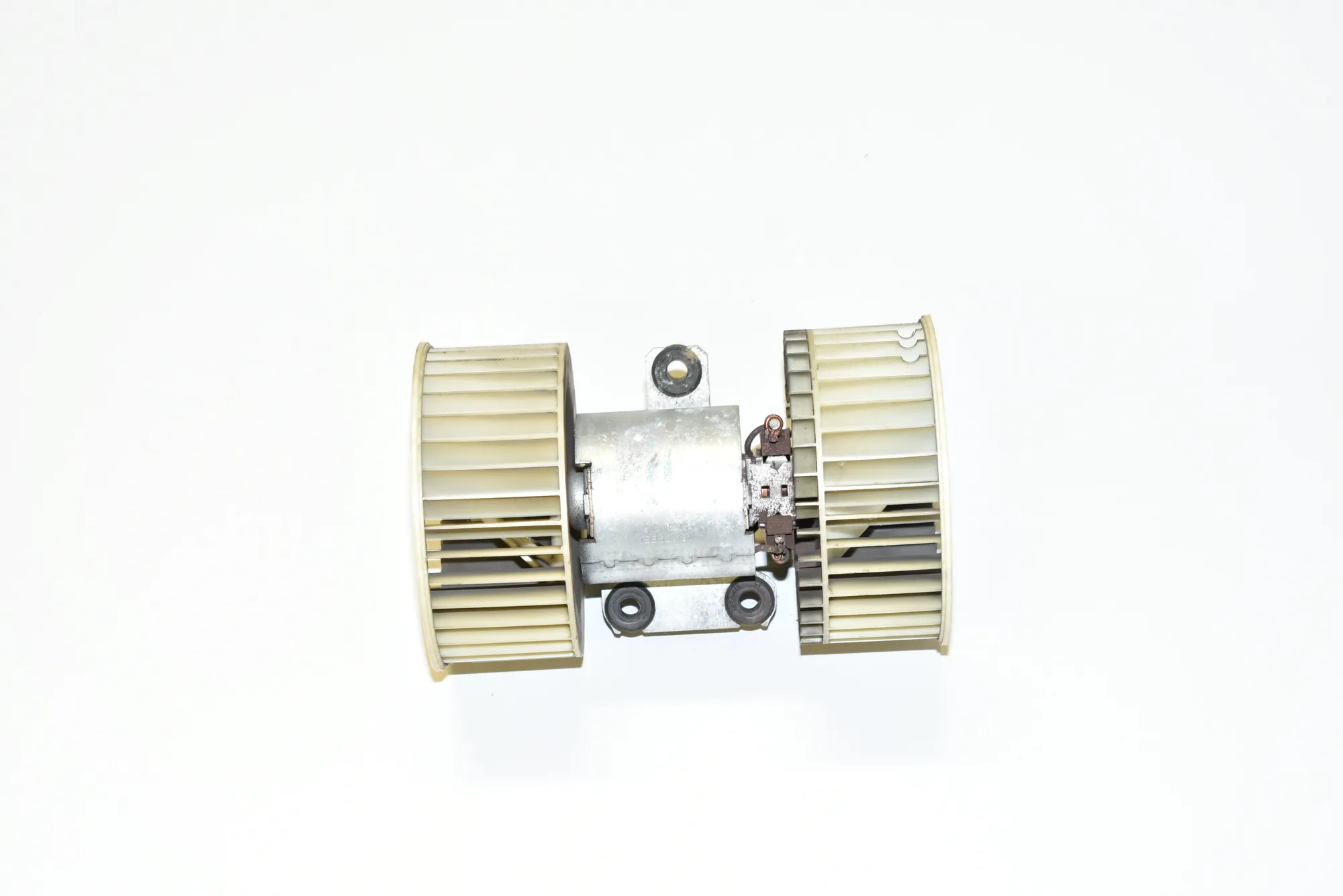 Heater Blower Fan – OEM 8372493 · BMW 5 (E39) BMW 5 (E39) 525 d 2000 – 2