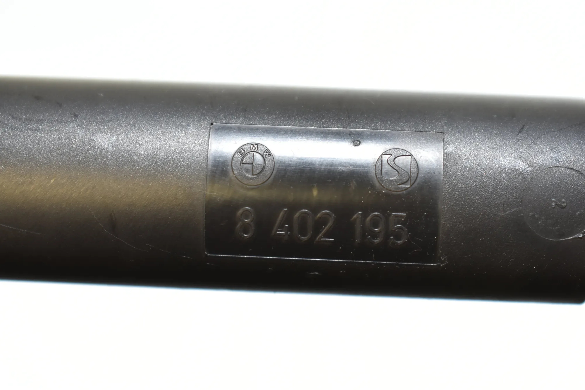Left Side Tailgate Gas Strut – OEM 8402195 · BMW X5 (E53) BMW X5 (E53) 3.0 d 2004 – 3
