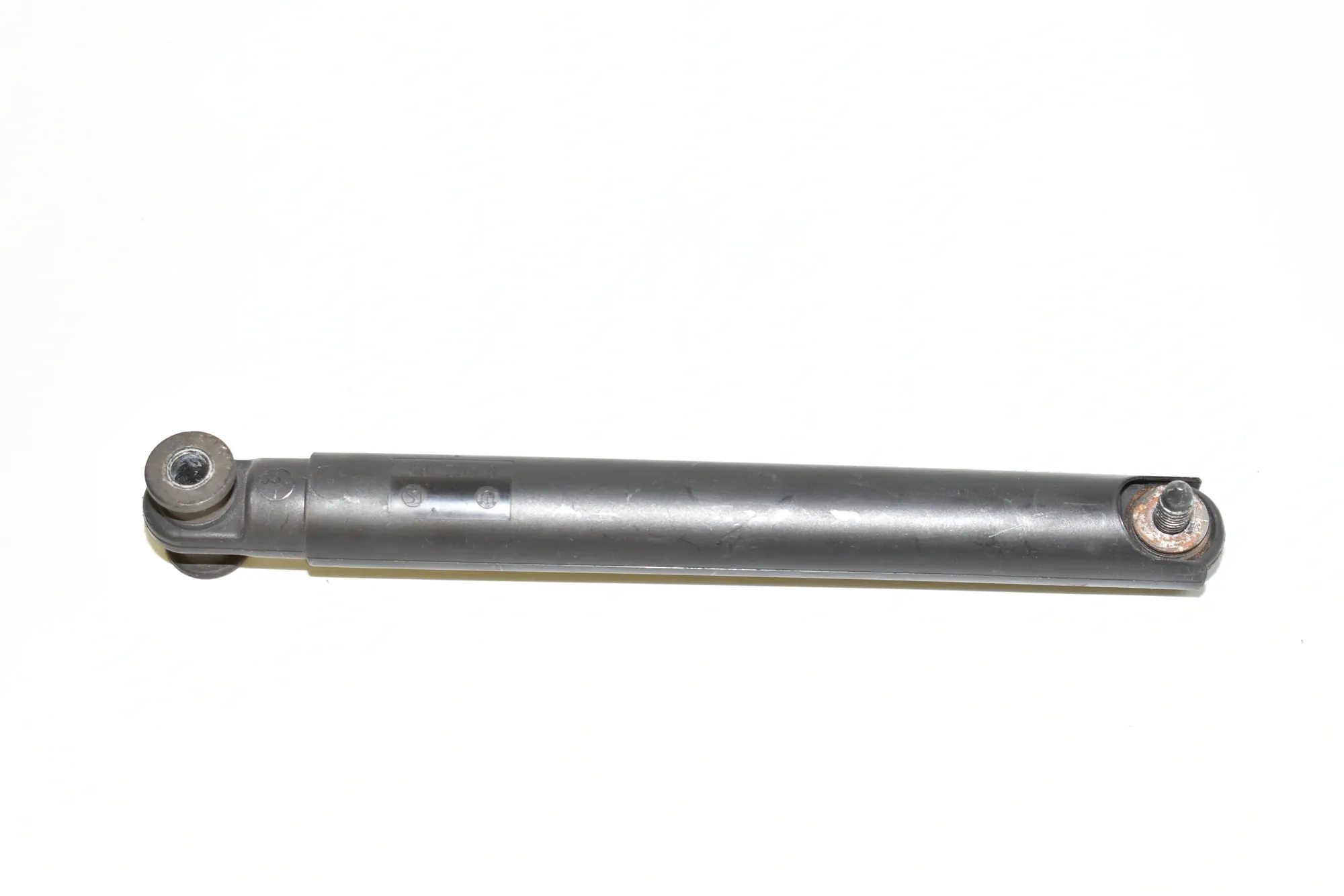 Left Side Tailgate Gas Strut – OEM 8402195 · BMW X5 (E53) BMW X5 (E53) 3.0 d 2004 – 2