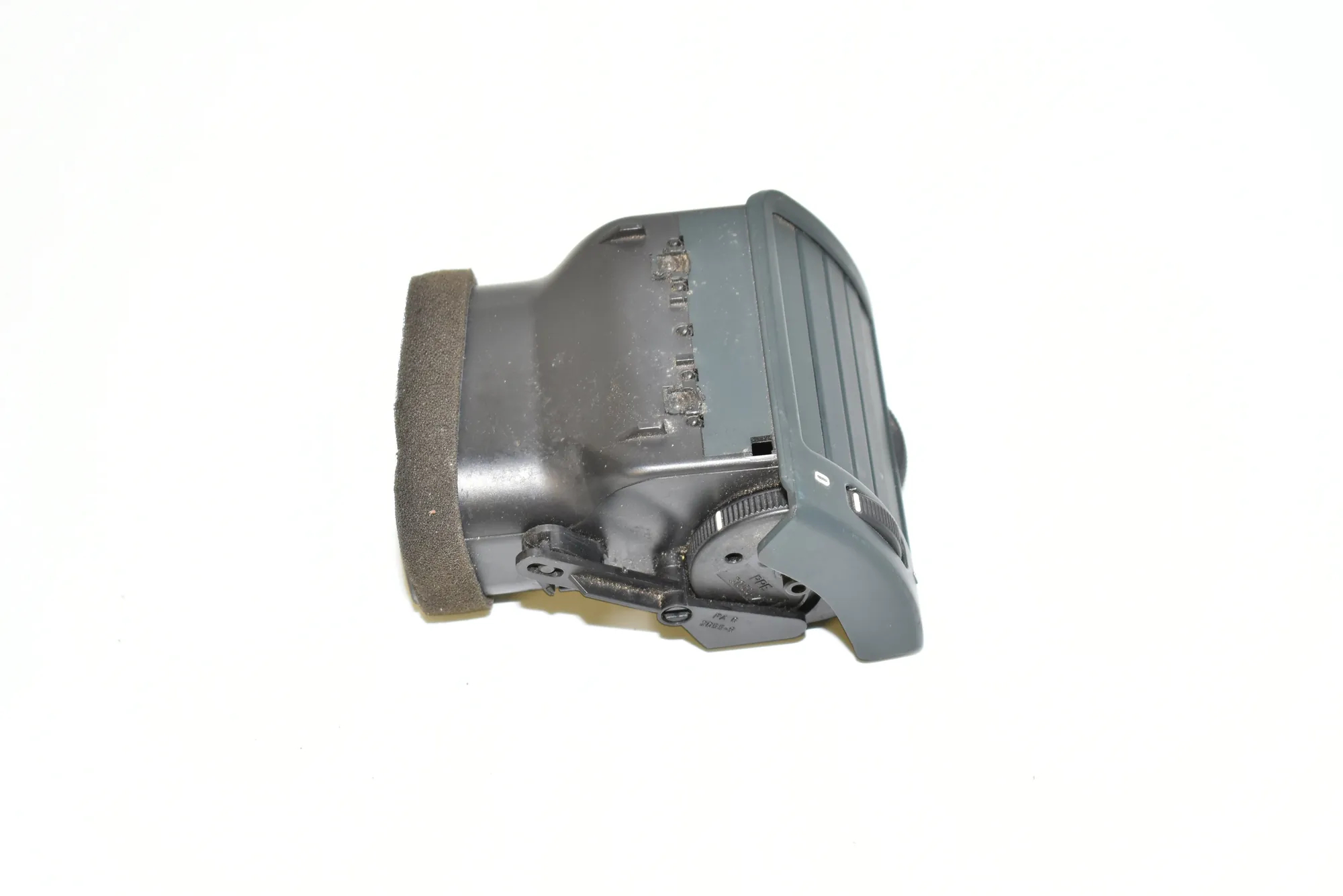 Dashboard Air Vents – OEM 8390109 · BMW 7 (E38) BMW 7 (E38) 730 d 2000 – 4