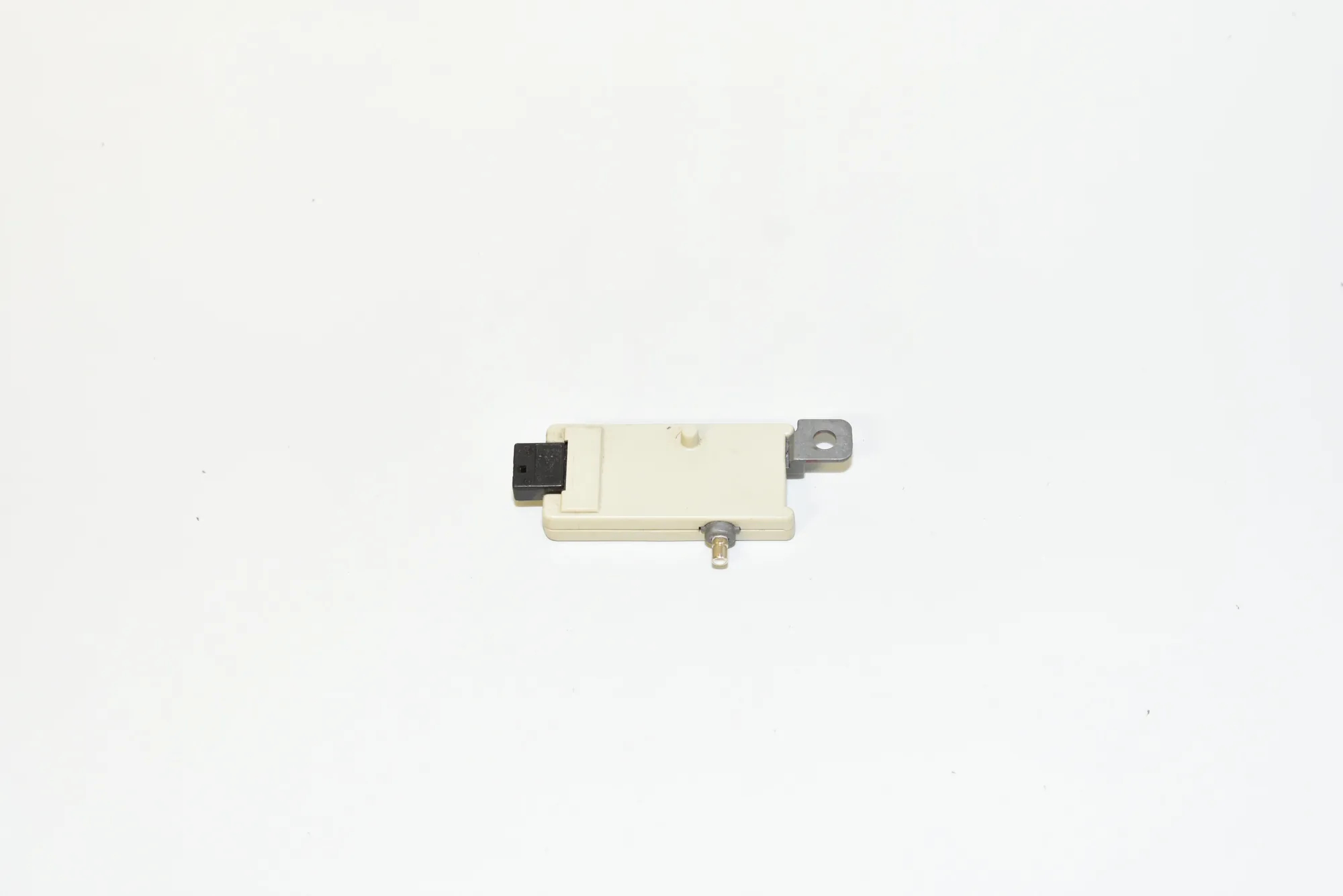 Antenna – OEM 8368886 · BMW 5 Touring (E39) BMW 5 Touring (E39) 530 d 2000 – 3