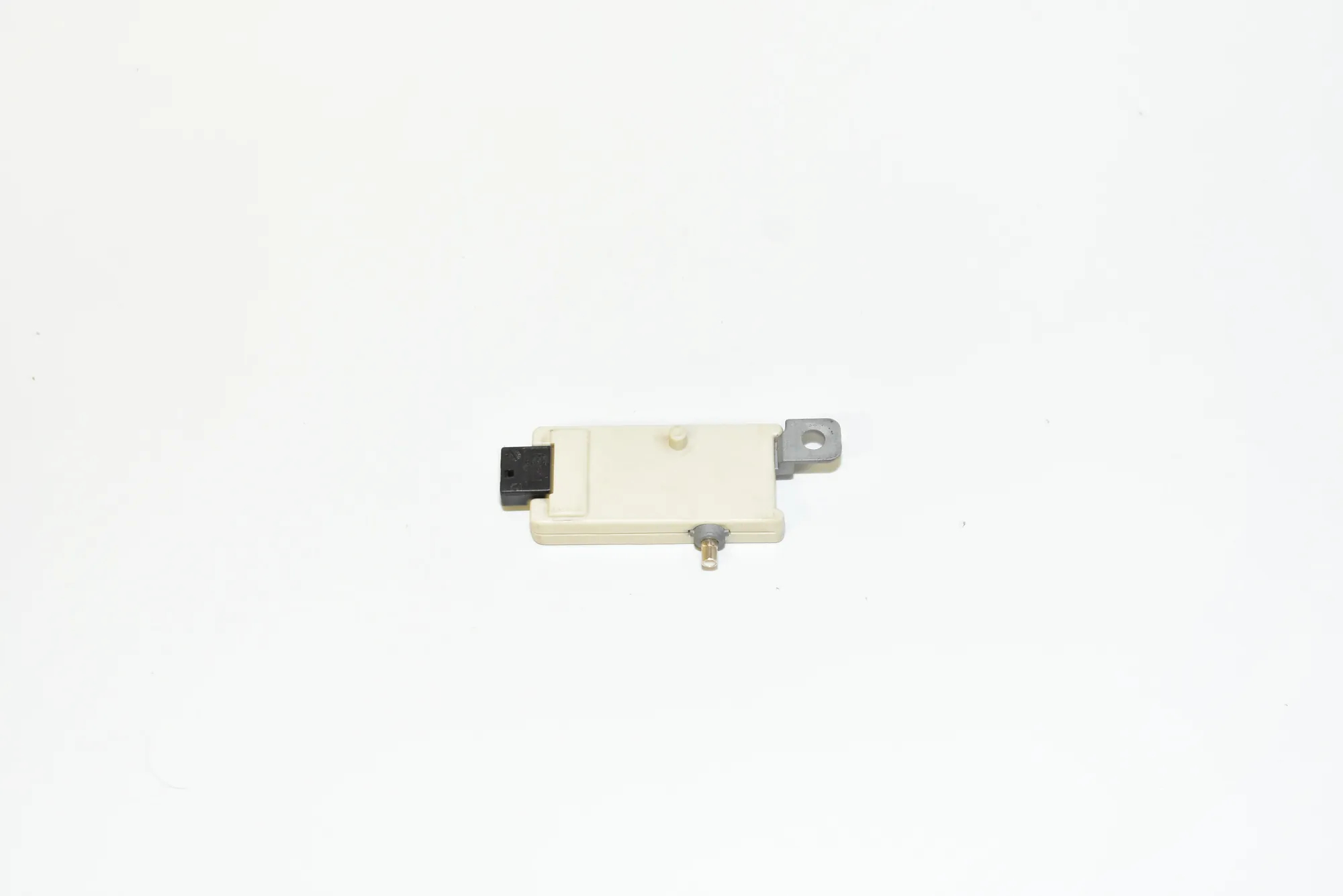 Antenna – OEM 8368886 · BMW 5 Touring (E39) BMW 5 Touring (E39) 530 d 2000 – 3