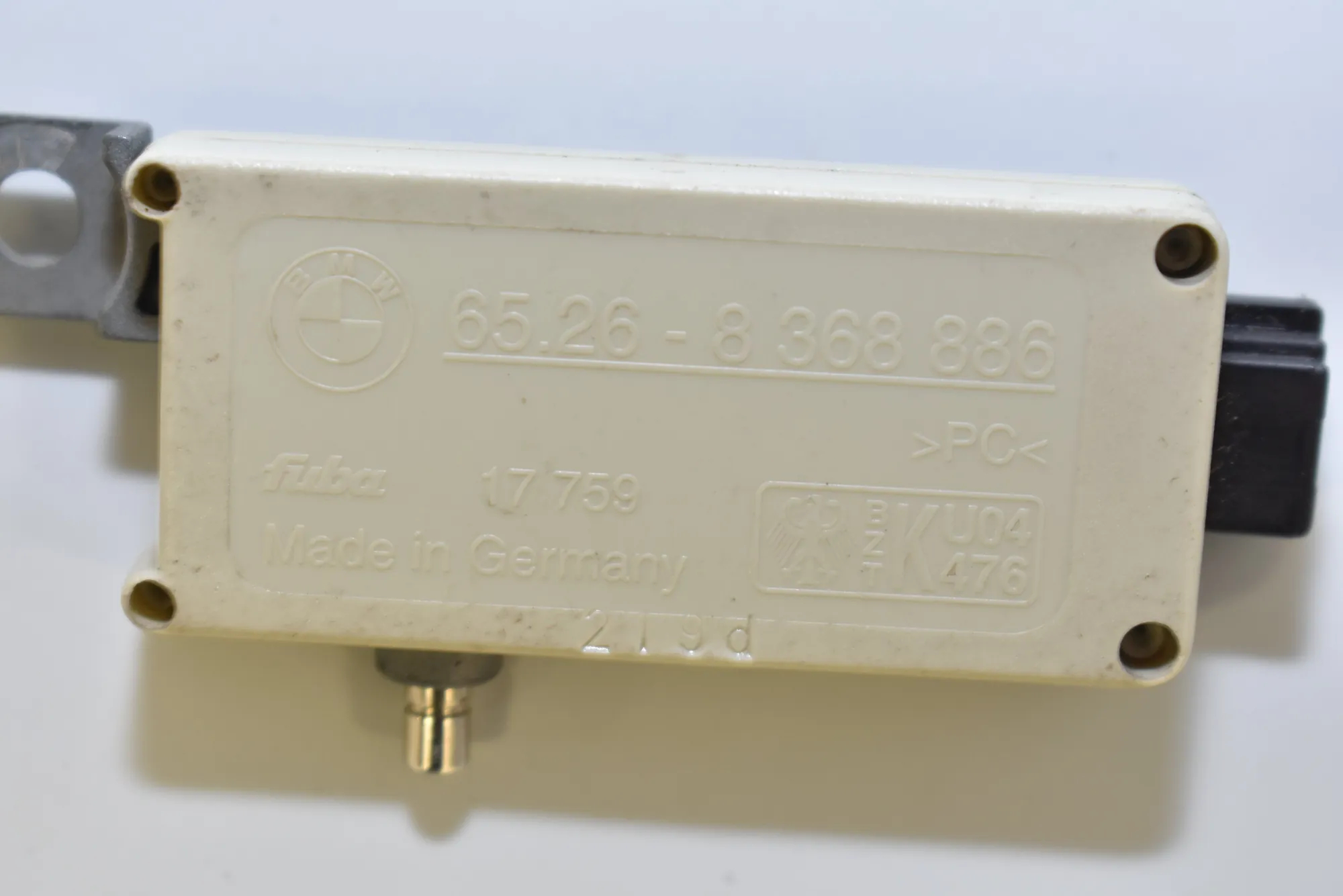 Antenna – OEM 8368886 · BMW 5 Touring (E39) BMW 5 Touring (E39) 530 d 2000 – 4
