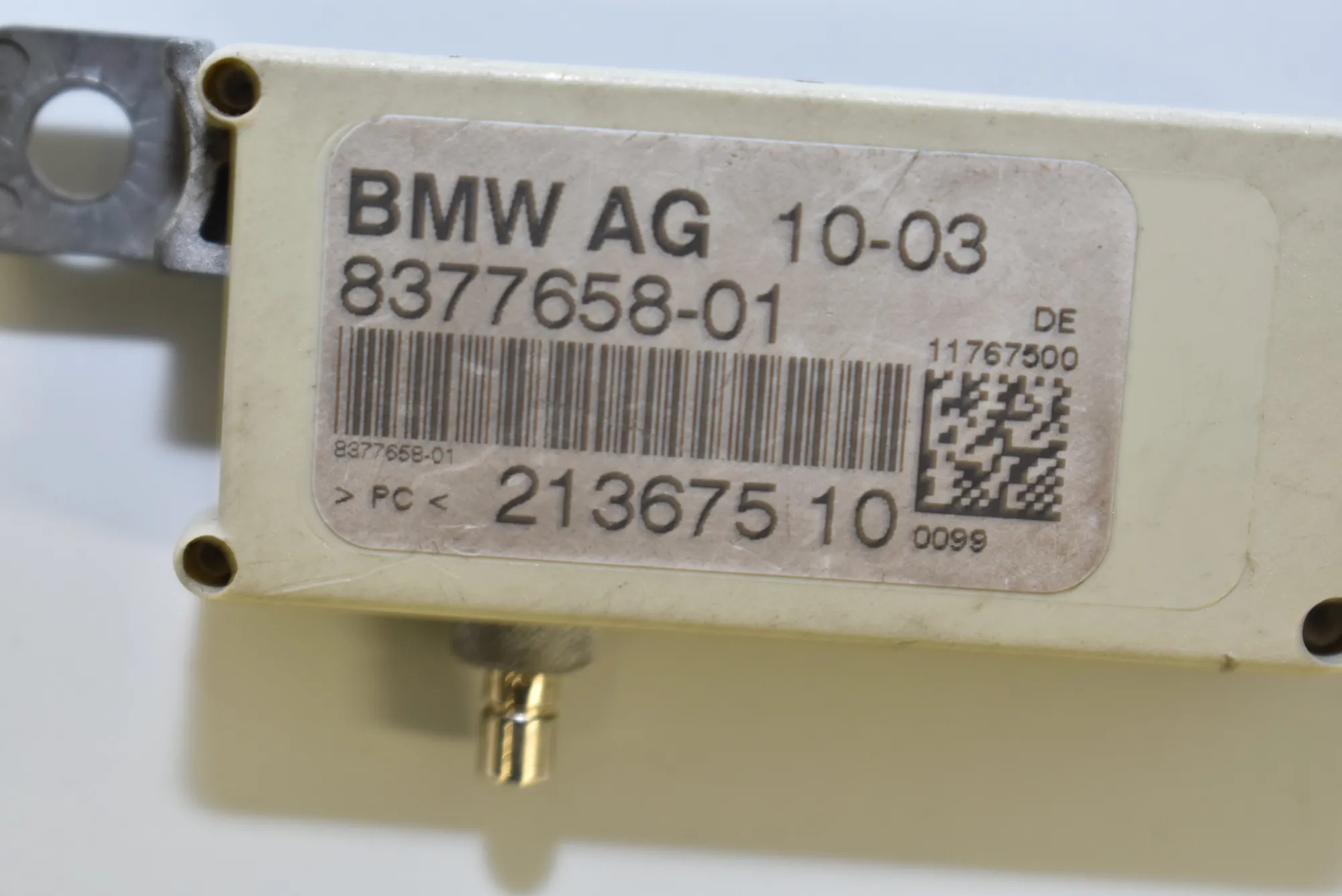 Antenna – OEM 8377658 · BMW X5 (E53) BMW X5 (E53) 4.4 i 2003 – 4