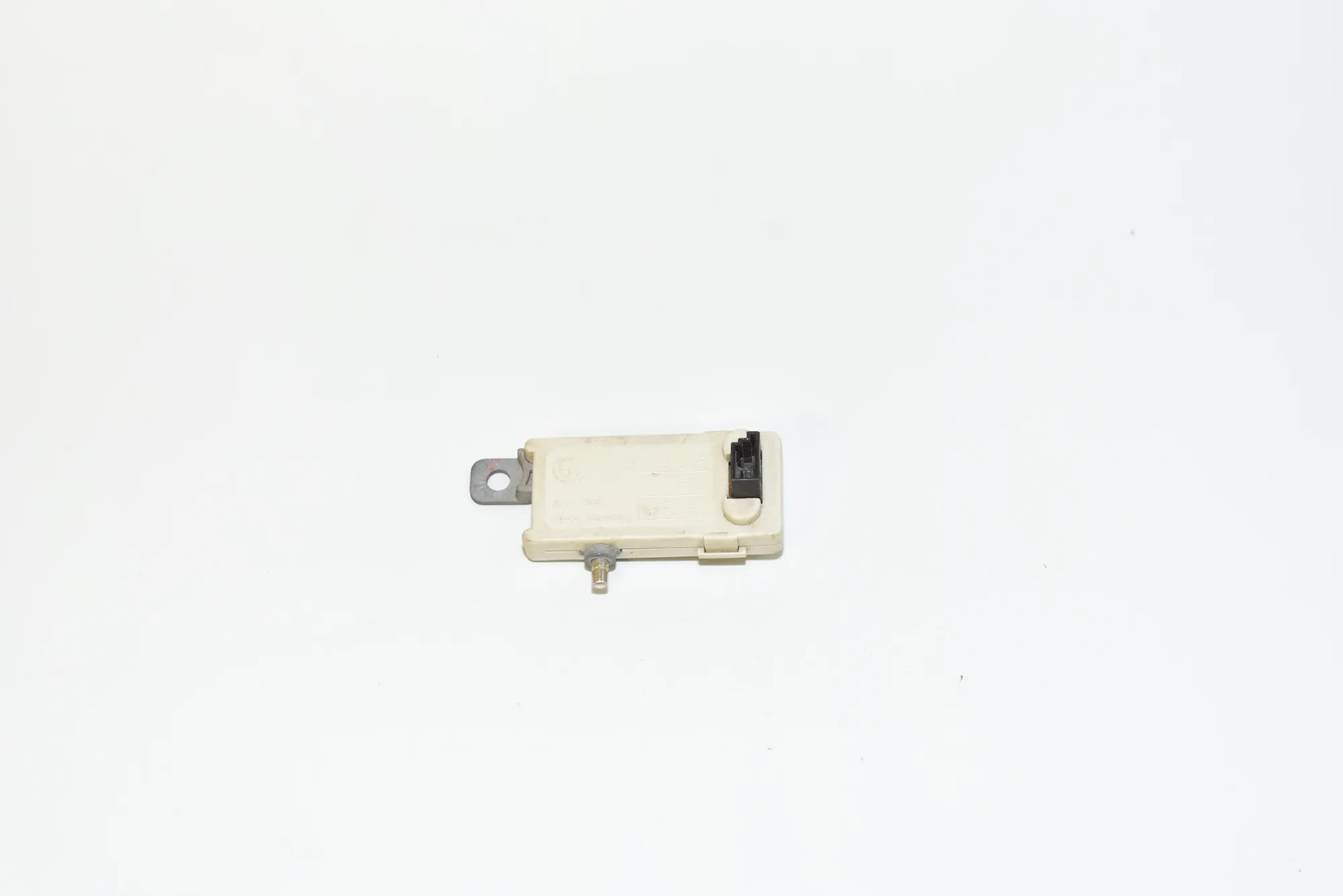 Antenna – OEM 8368885 · BMW 5 Touring (E39) BMW 5 Touring (E39) 530 d 2001