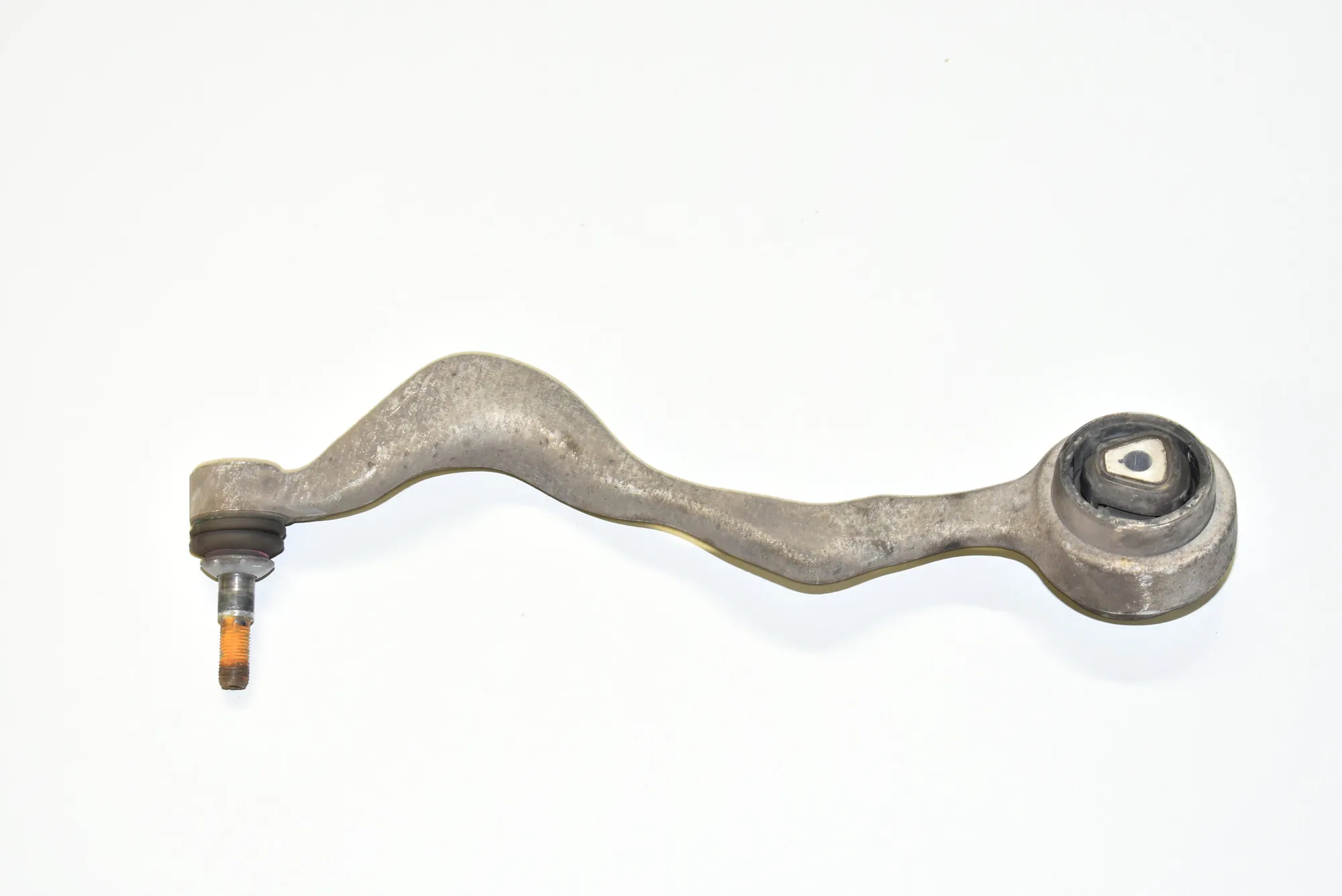 Front Left Curved Control Arm – OEM 6765305 · BMW 1 Cabrio (E88) 120 d 2008 – 2
