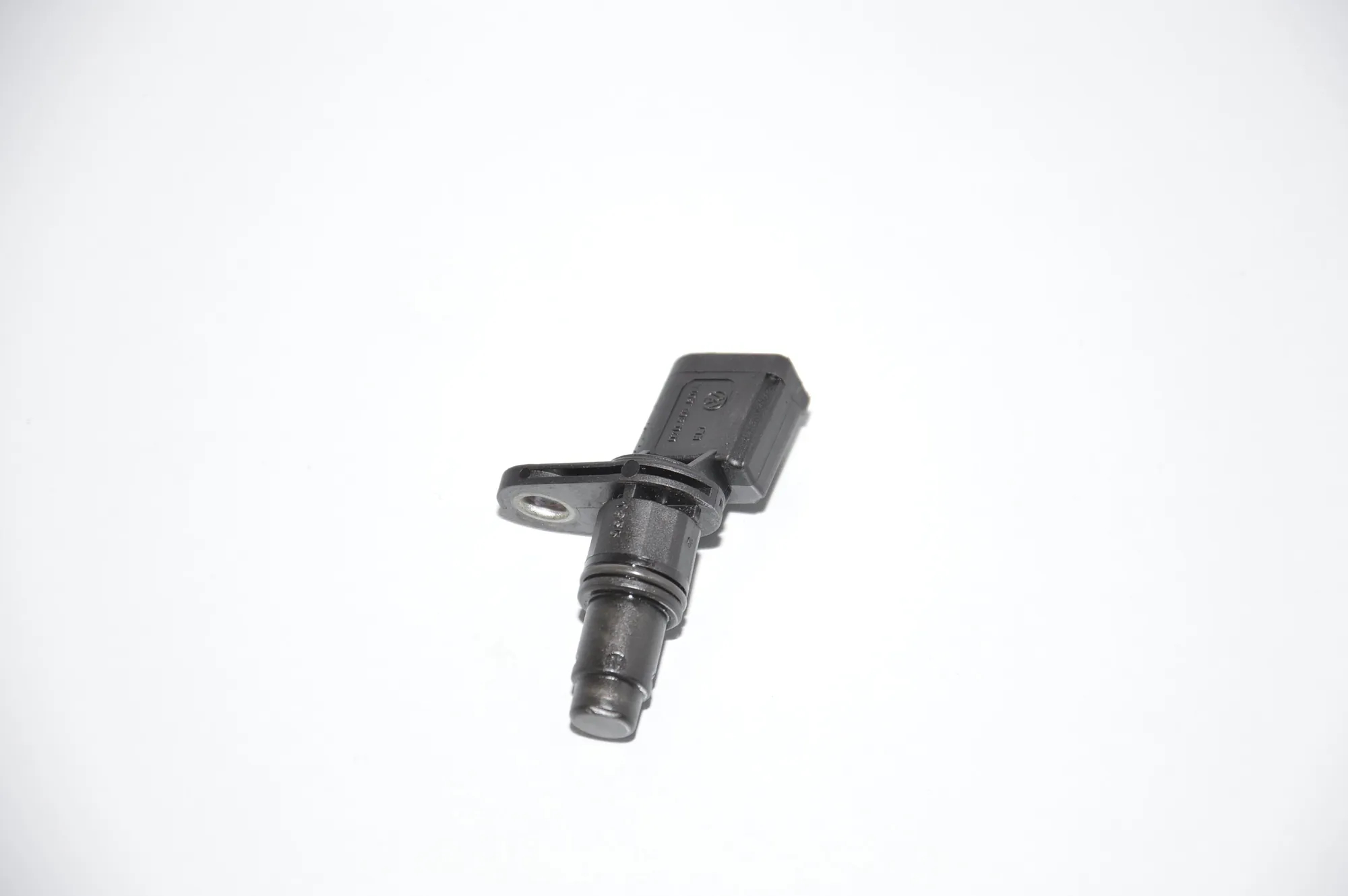 Camshaft Position Sensor – OEM 070907601 · VW TRANSPORTER V (T5) Minibus / passenger 2.5 TDI 2005 – 5