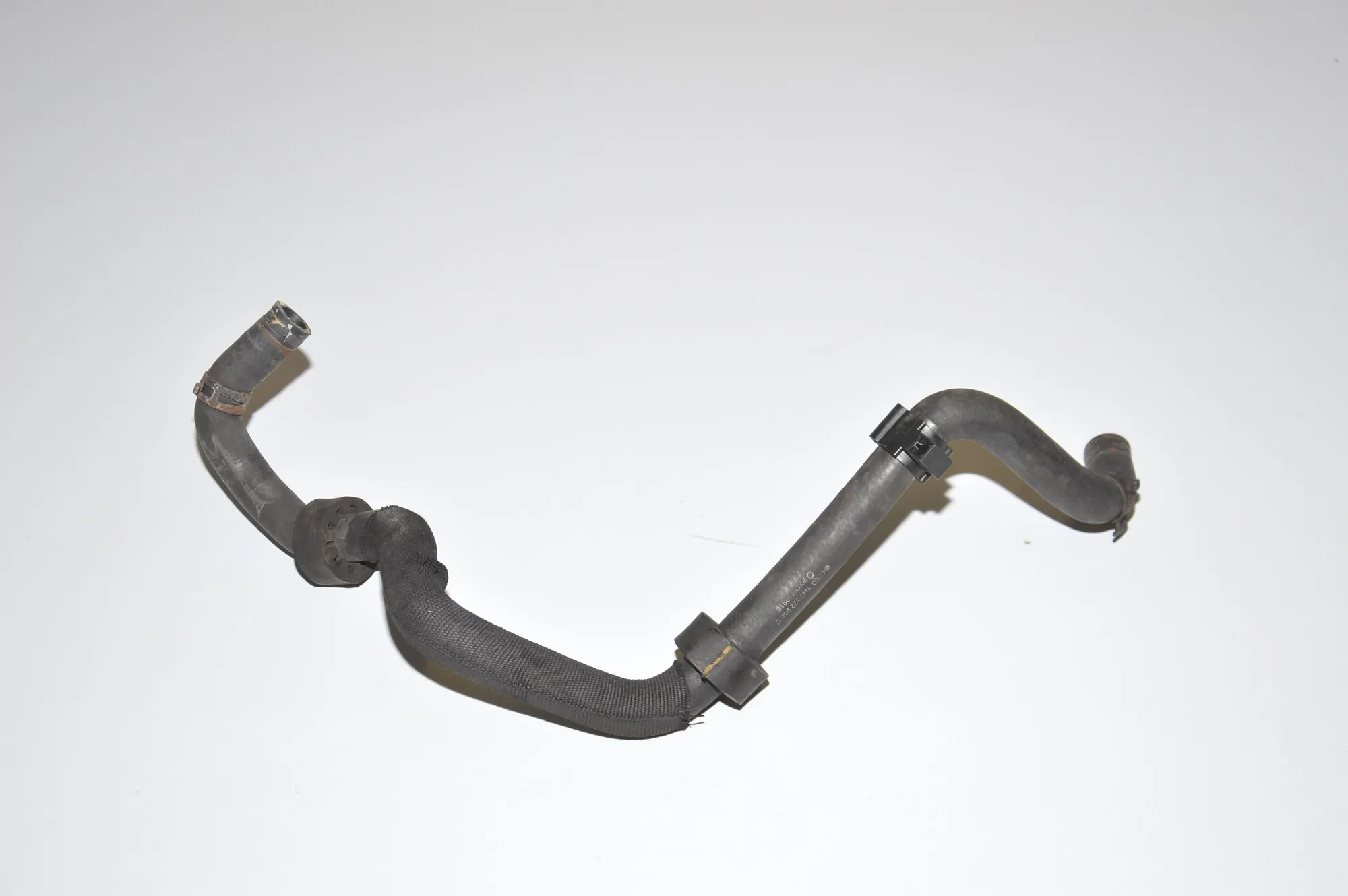 Coolant Hose Pipe – OEM 7H0122058C · VW TRANSPORTER V (T5) Minibus / passenger 2.5 TDI 2005 – 3