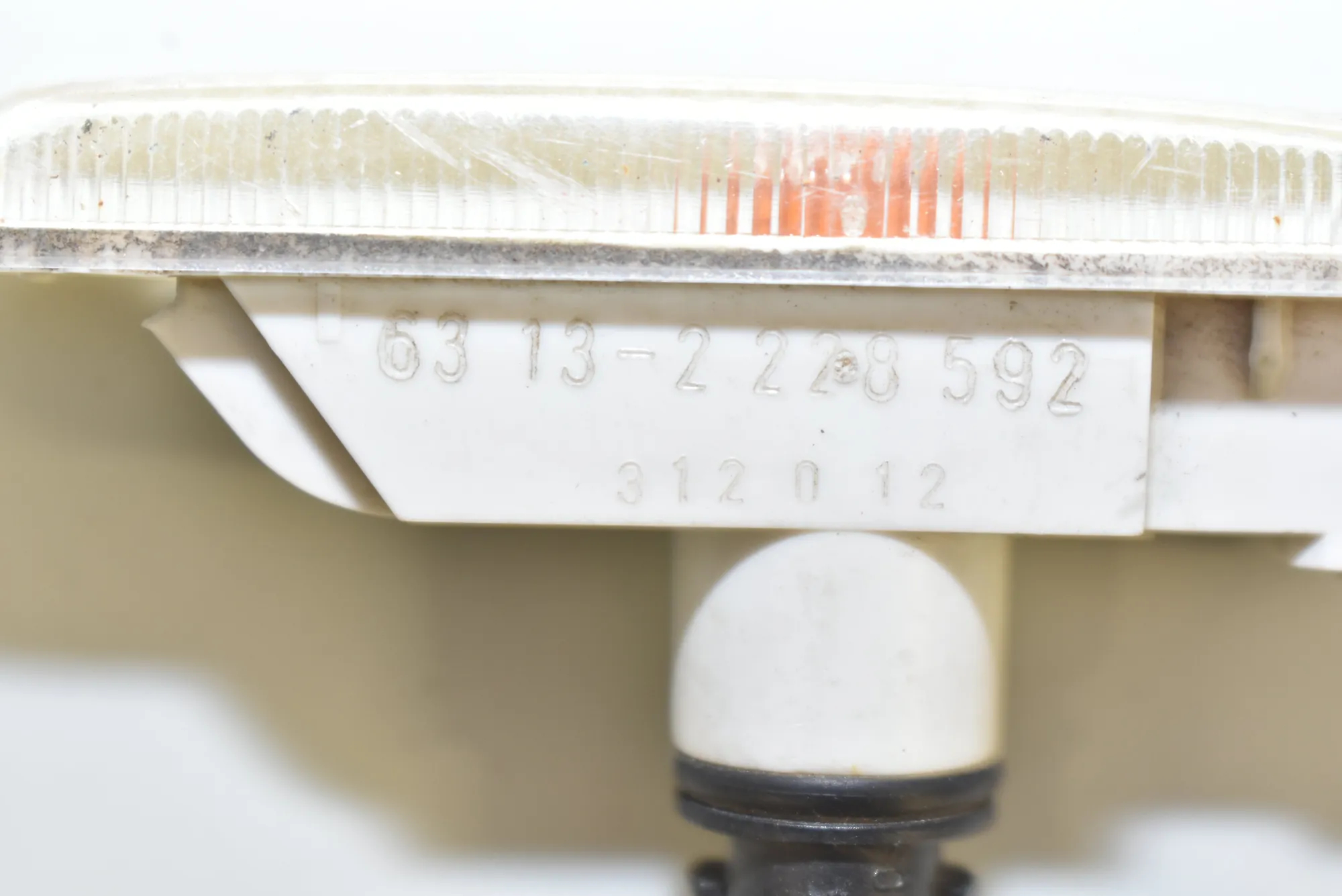 Front Right Fender Turn Signal – OEM 2228592 · BMW 3 (E46) BMW 3 (E46) 330 d 2000 – 4