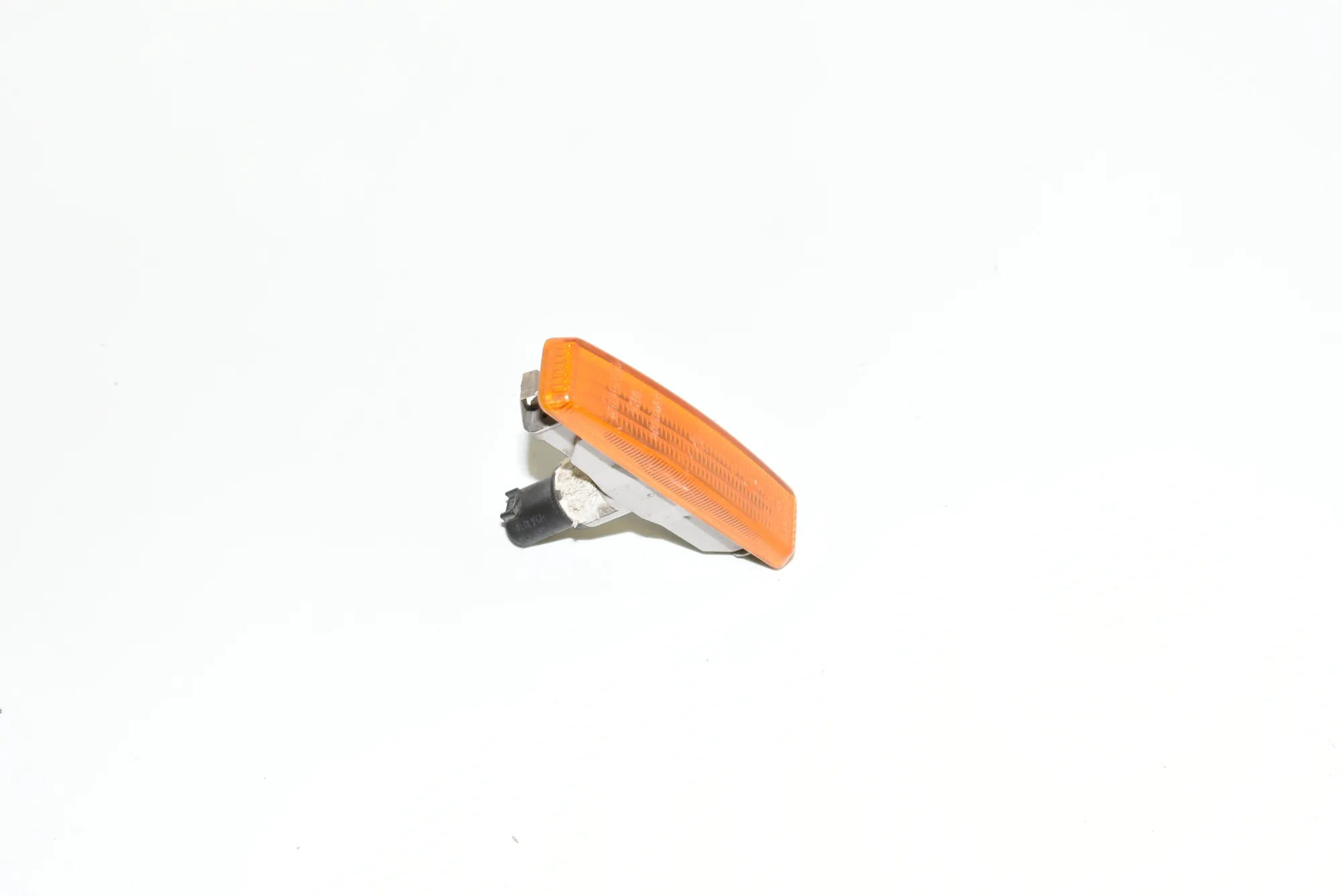 Front Left Fender Turn Signal – OEM 8360589 · BMW 5 Touring (E39) BMW 5 Touring (E39) 530 d 2002 – 2