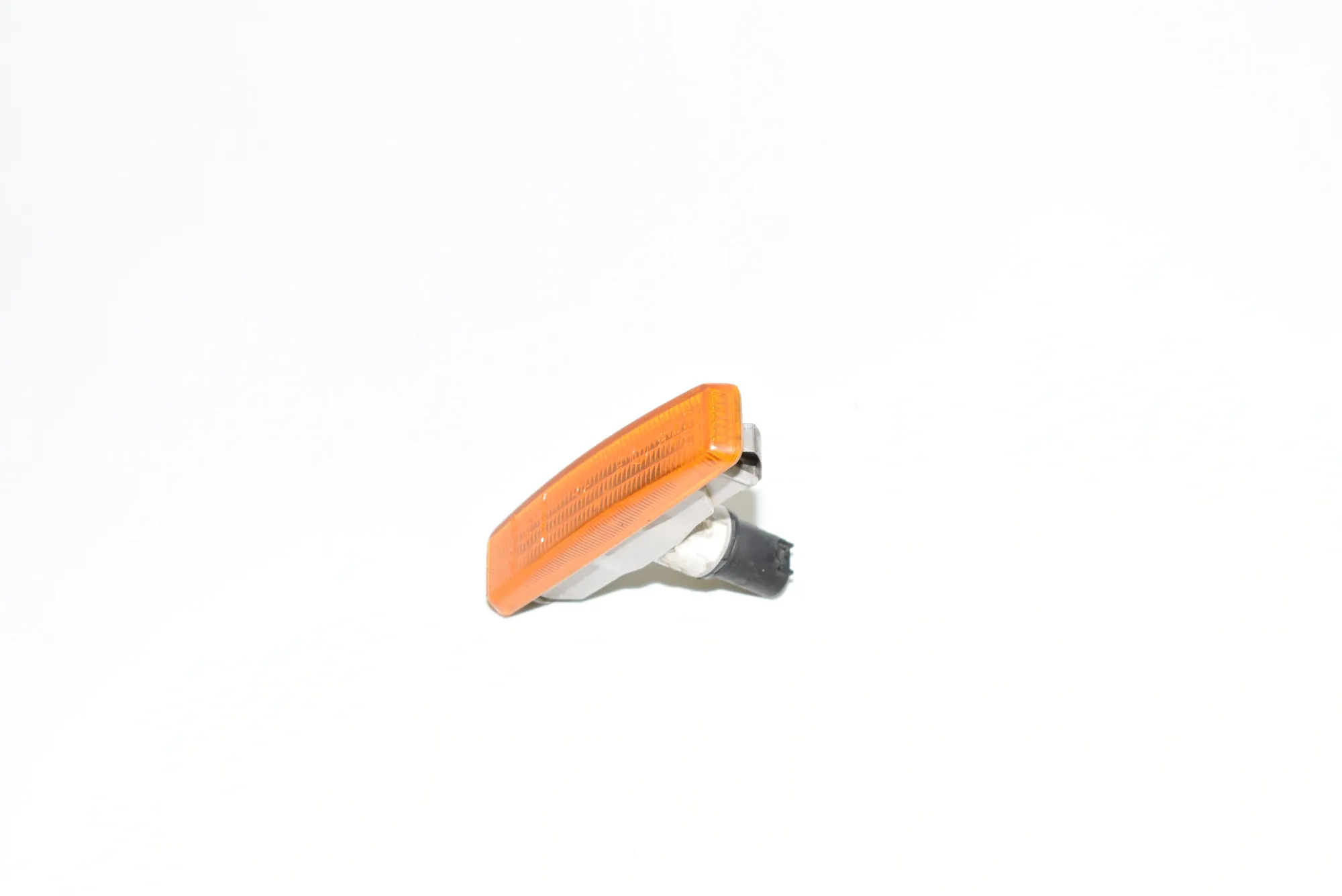 Front Left Fender Turn Signal – OEM 8360589 · BMW 5 Touring (E39) BMW 5 Touring (E39) 530 d 2002 – 2