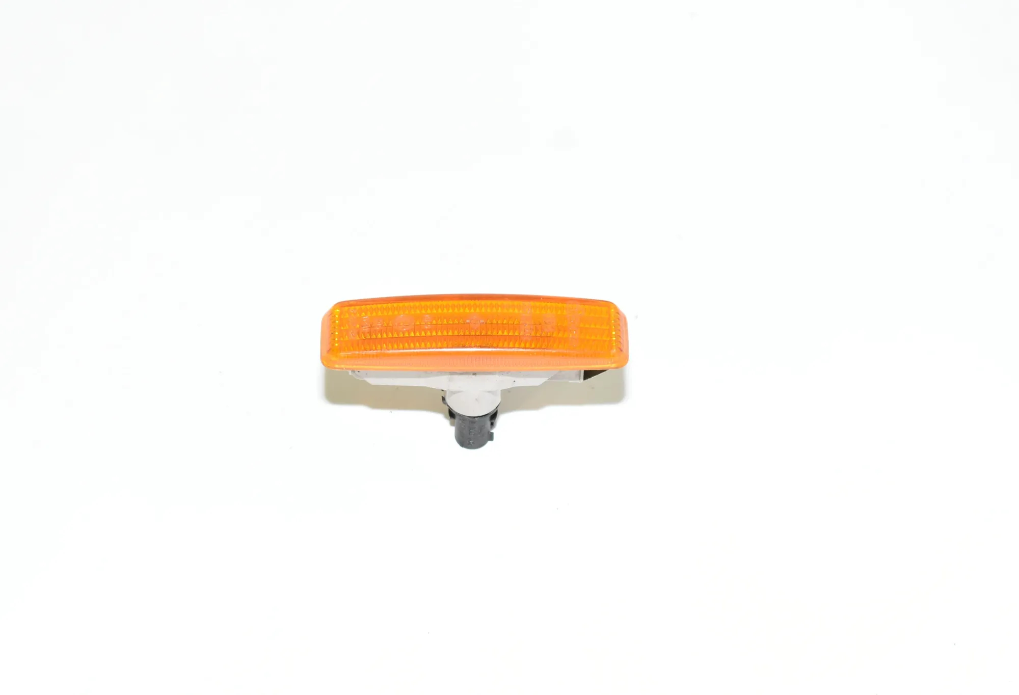Front Left Fender Turn Signal – OEM 8360589 · BMW 5 Touring (E39) BMW 5 Touring (E39) 530 d 2002