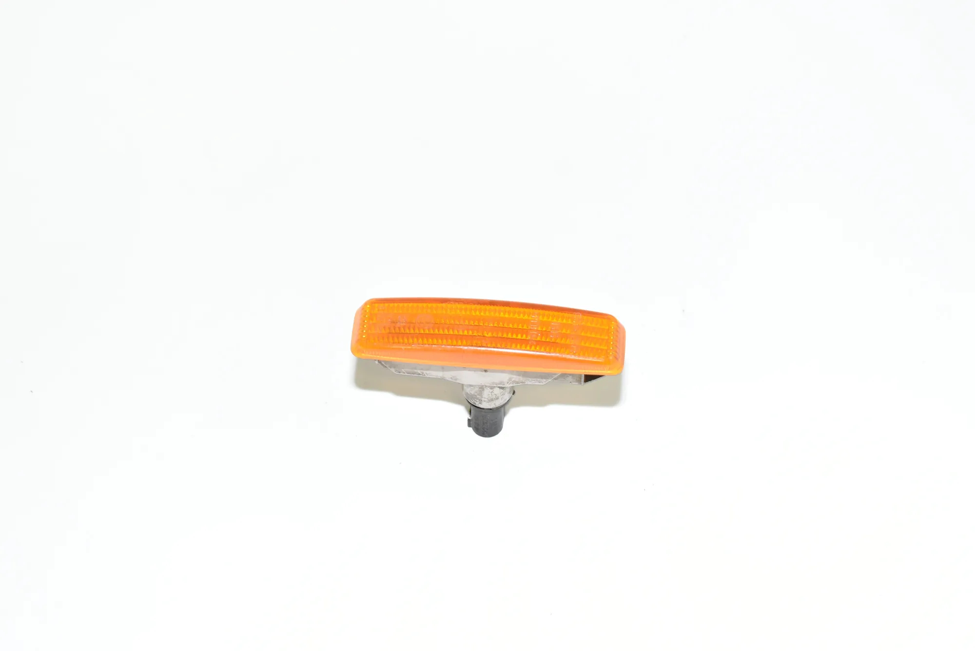 Front Right Fender Turn Signal – OEM 8360589 · BMW 5 Touring (E39) BMW 5 Touring (E39) 530 d 2002 – 2