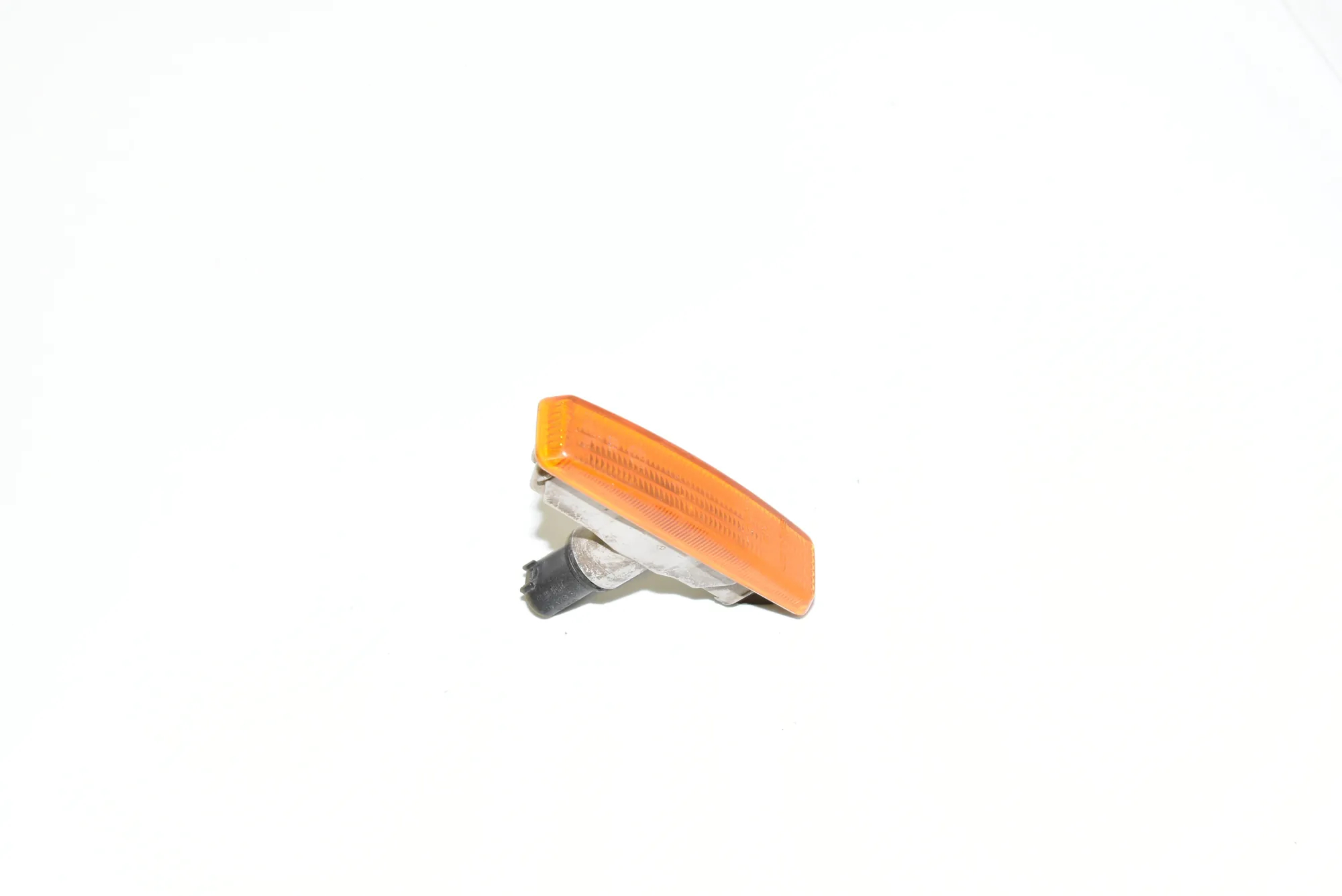 Front Right Fender Turn Signal – OEM 8360589 · BMW 5 Touring (E39) BMW 5 Touring (E39) 530 d 2002