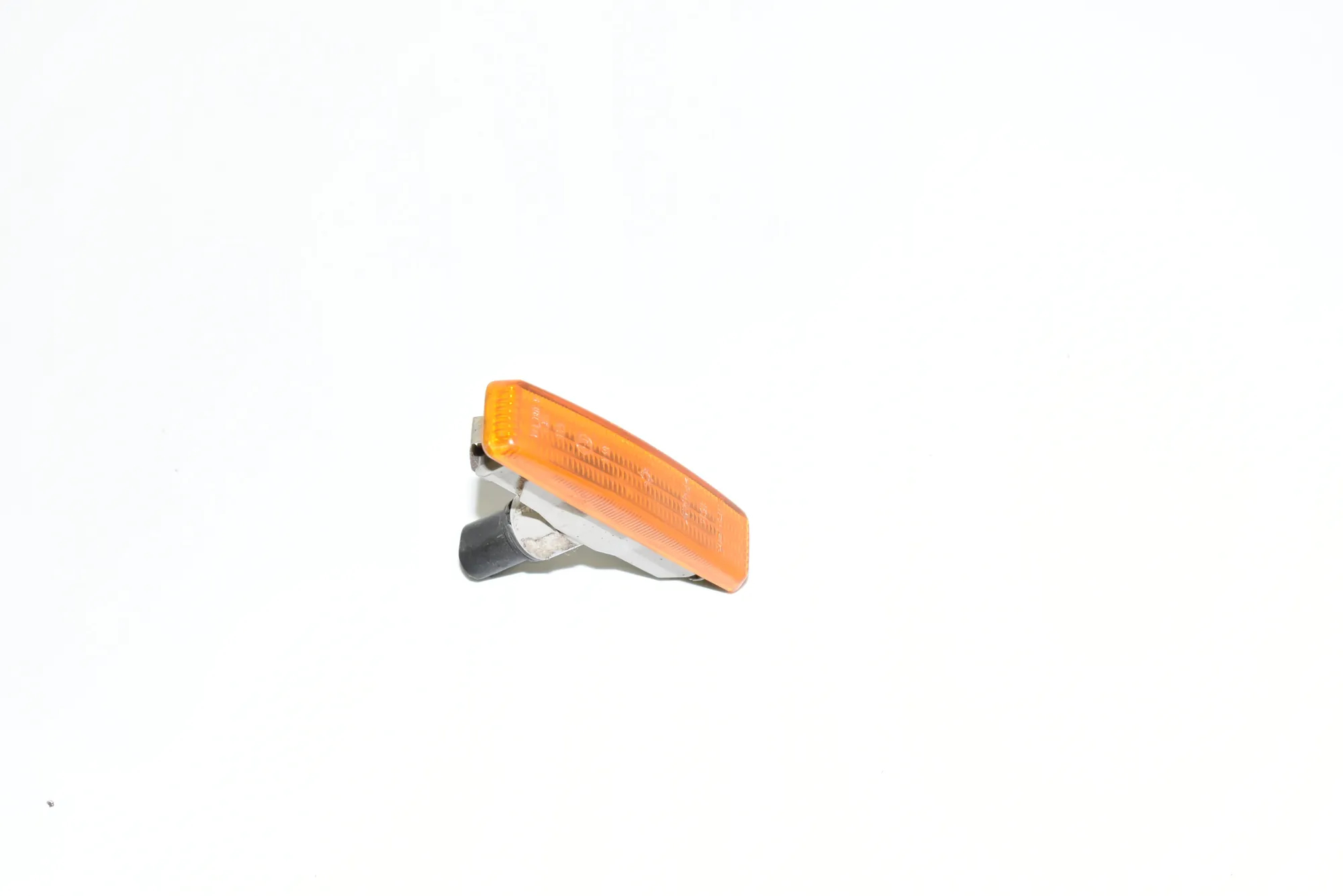 Front Right Fender Turn Signal – OEM 8360589 · BMW 5 Touring (E39) BMW 5 Touring (E39) 530 d 2002 – 2