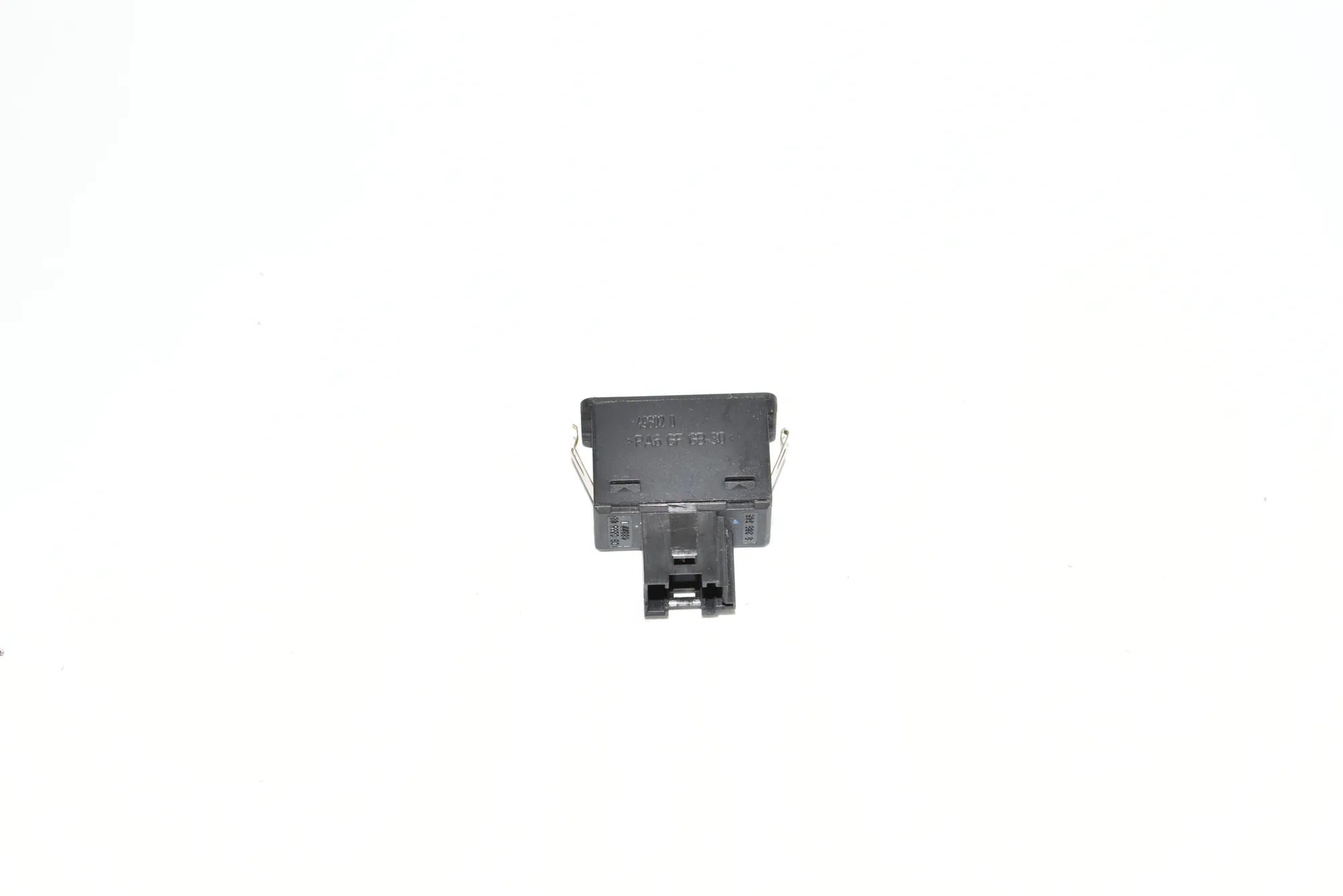 USB/AUX-In Socket Port – OEM 8368346 · BMW X5 (E53) BMW X5 (E53) 3.0 d 2004 – 2