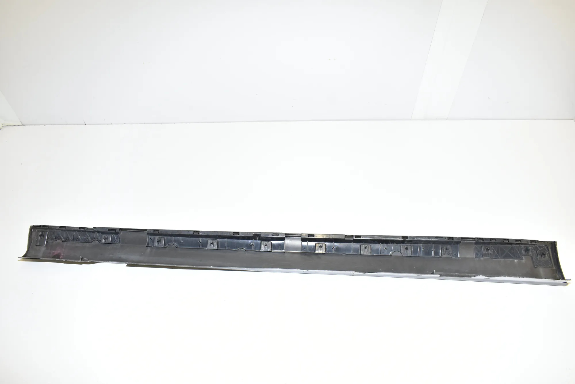 Right Side Sideskirt – OEM 7202652 · BMW 3 (E90) 318 d 2009 – 5