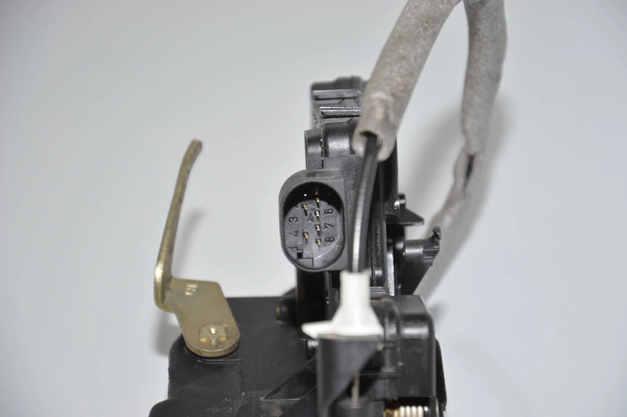 Front Right Door Lock – OEM 408BTR · BMW 3 (E46) BMW 3 (E46) 330 d 2003 – 5