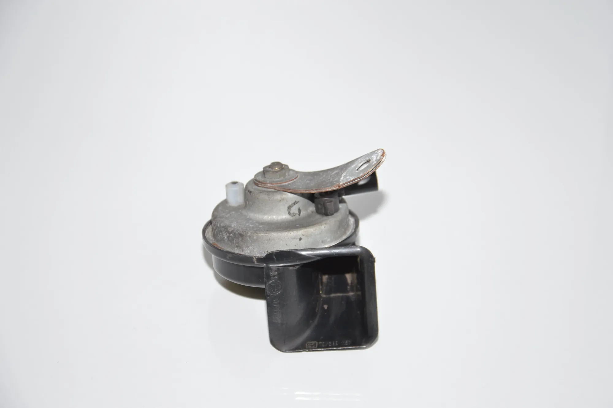 Horn Signal – OEM 024148 · BMW 5 (E39) BMW 5 (E39) 525 d 2000 – 4
