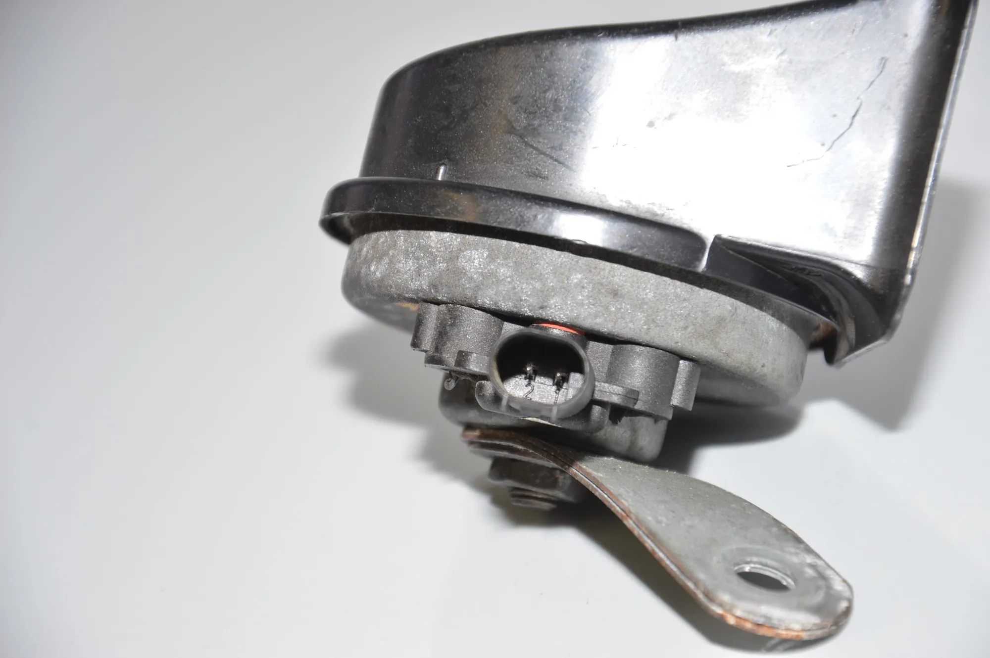 Horn Signal – OEM 024148 · BMW 5 (E39) BMW 5 (E39) 525 d 2000 – 5