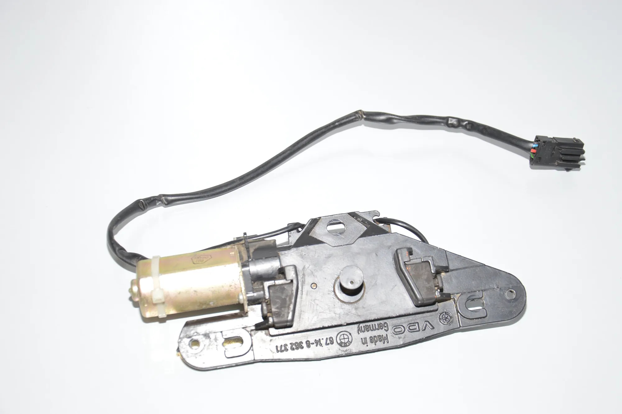 Tailgate Boot Lock – OEM 8362371 · BMW 5 Touring (E39) BMW 5 Touring (E39) 520 d 2000 – 3