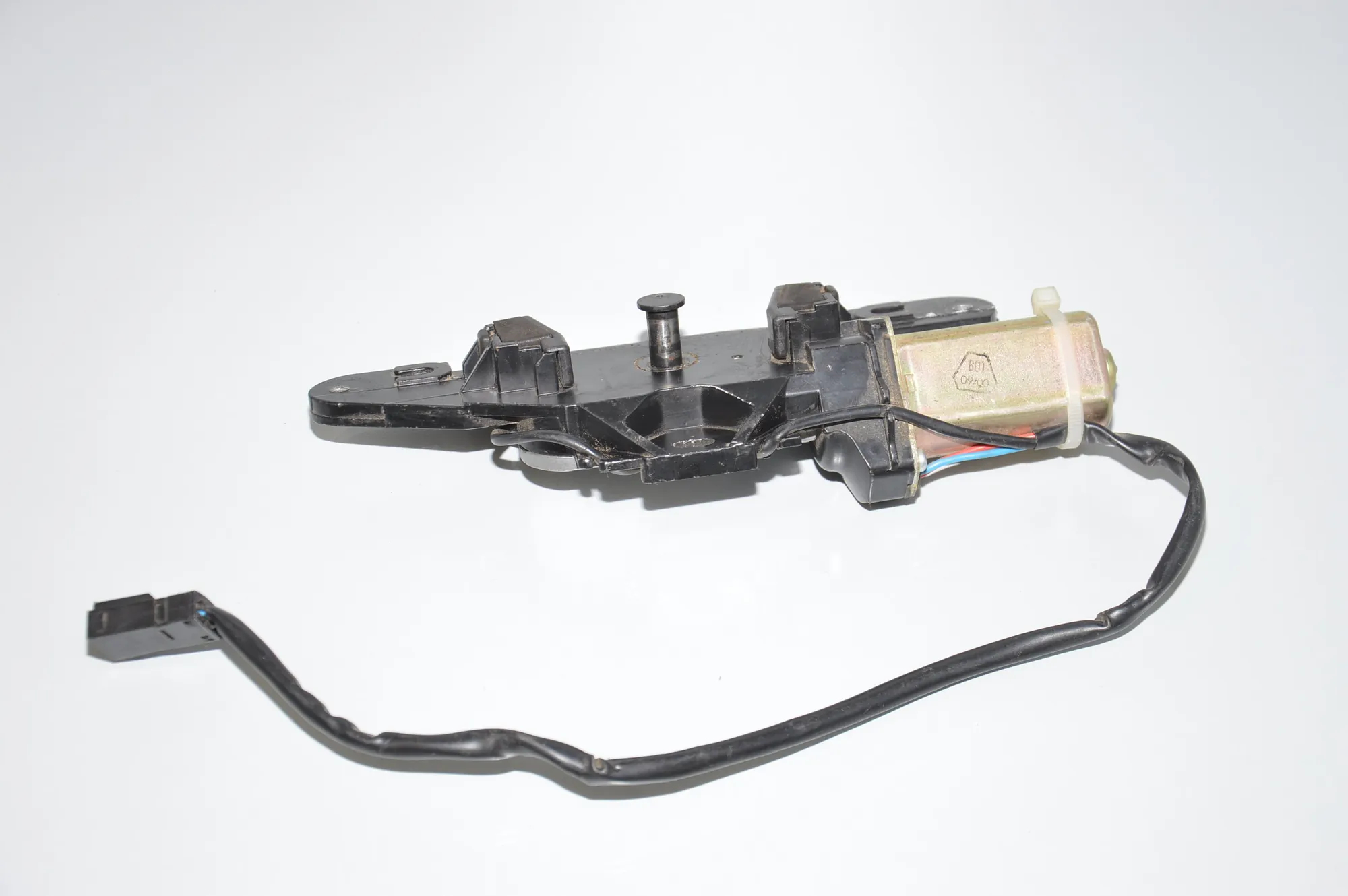 Tailgate Boot Lock – OEM 8362371 · BMW 5 Touring (E39) BMW 5 Touring (E39) 520 d 2000 – 4