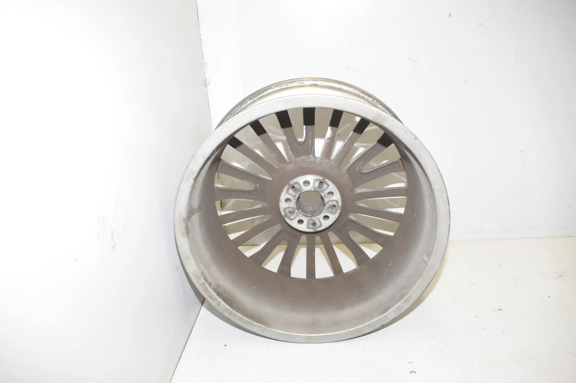 Alloy Wheel – OEM 6885144 · BMW X7 (G07) BMW X7 (G07) xDrive 30 d 2020 – 4