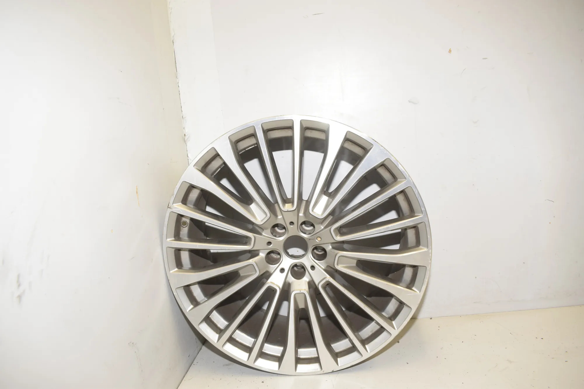 Alloy Wheel – OEM 6885144 · BMW X7 (G07) BMW X7 (G07) xDrive 30 d 2020 – 2