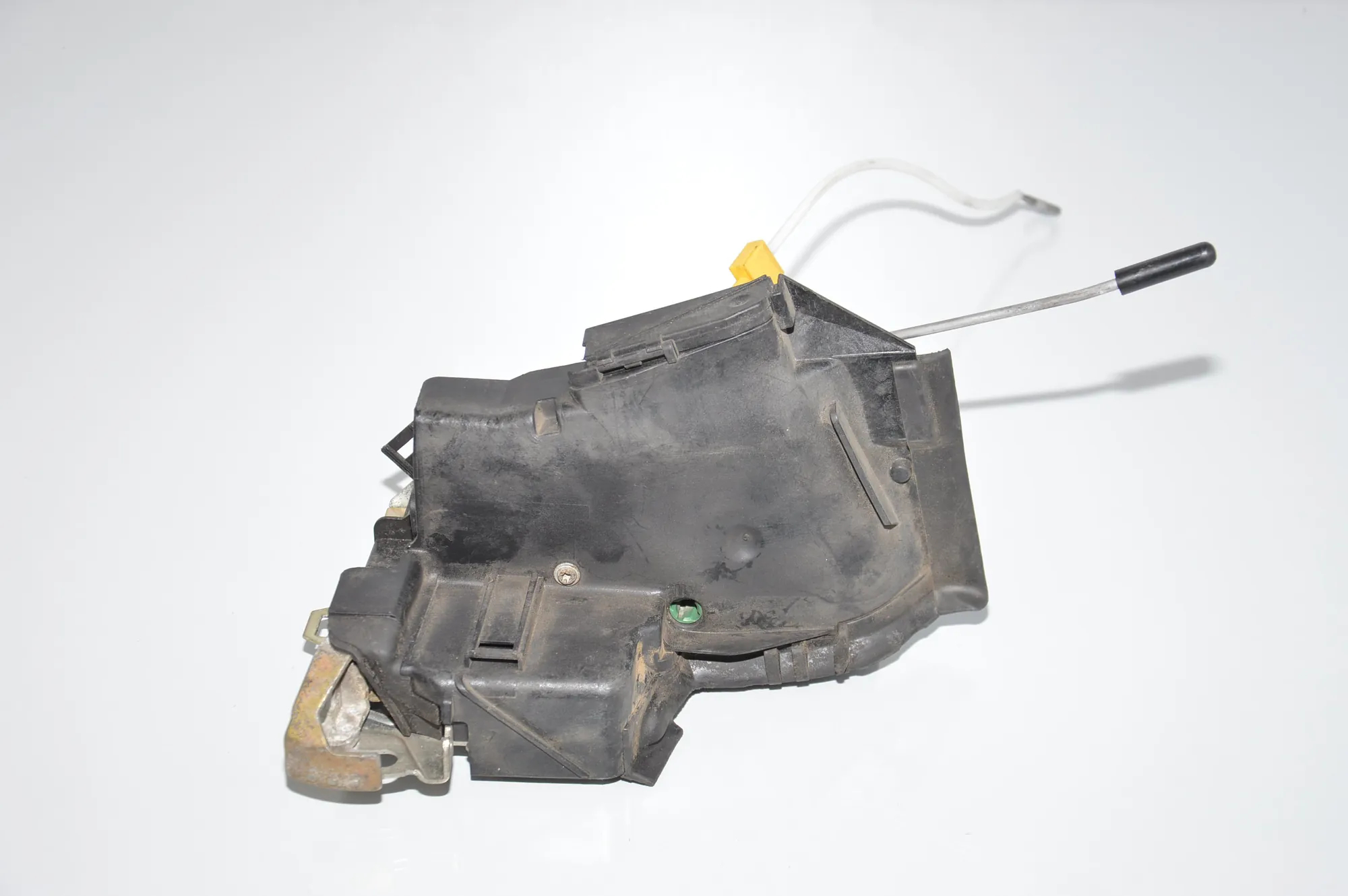 Front Left Door Lock – OEM 8235113 · BMW 5 Touring (E39) BMW 5 Touring (E39) 525 d 2000