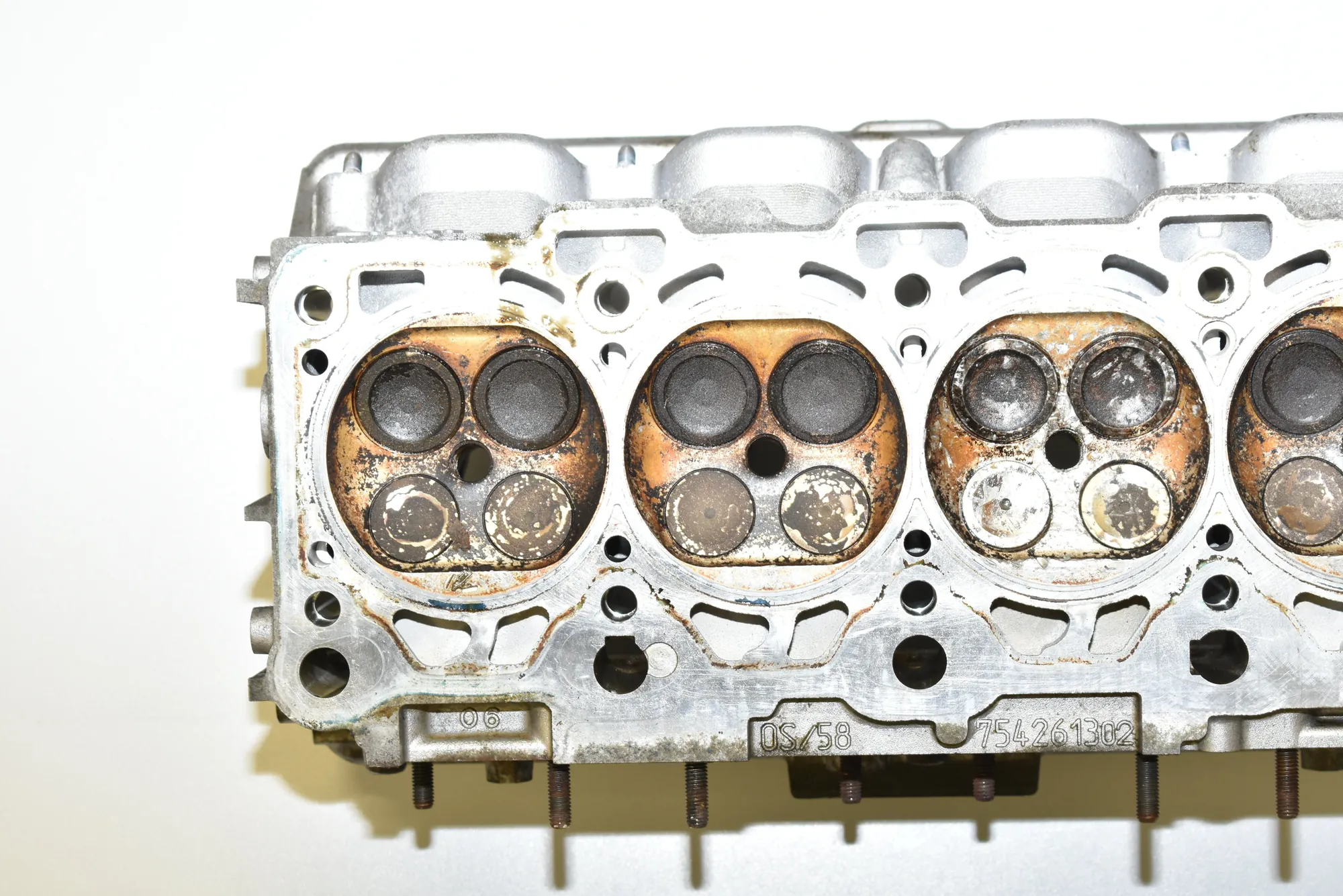 Left Side Engine Head – OEM 7542613 · BMW 7 (E65, E66, E67) BMW 7 (E65, E66, E67) 750 i, Li 2007 – 5