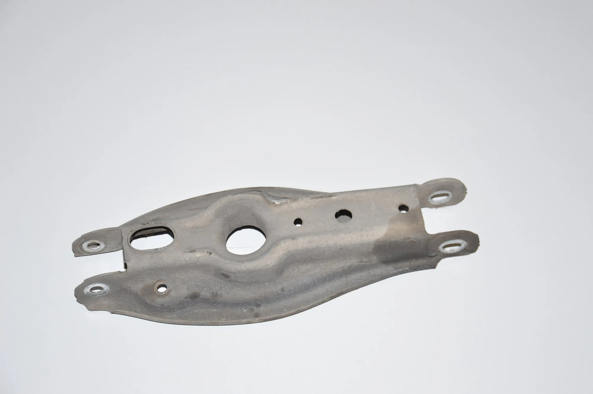 Rear Right Lower Control Arm · BMW 1 Cabrio (E88) 120 d 2008 – 3