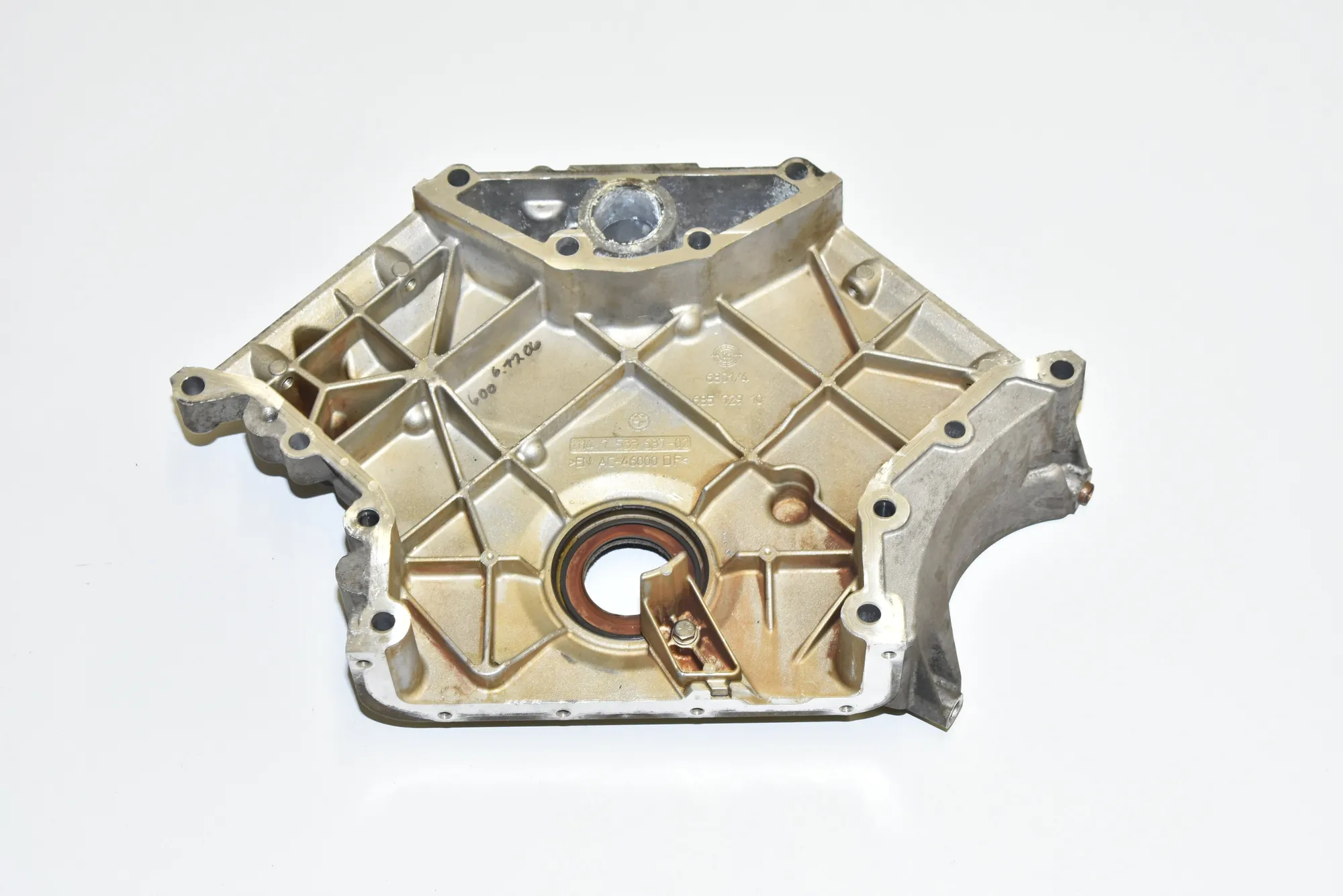 Timing Chain Cover – OEM 7533687 · BMW 7 (E65, E66, E67) BMW 7 (E65, E66, E67) 750 i, Li 2006 – 2