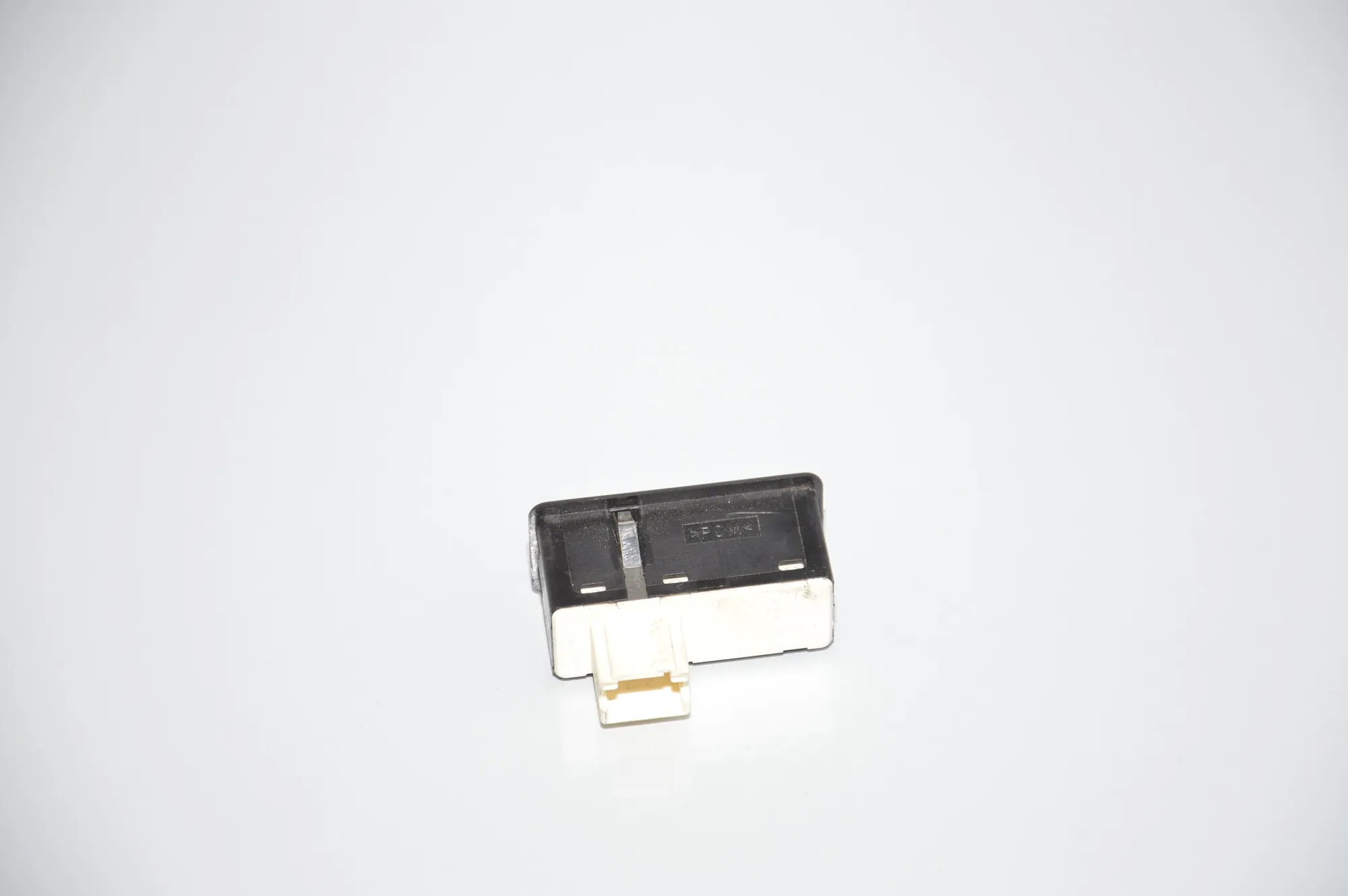 Switches – OEM 8352160 · BMW 5 Touring (E39) 530 d 2000 – 3
