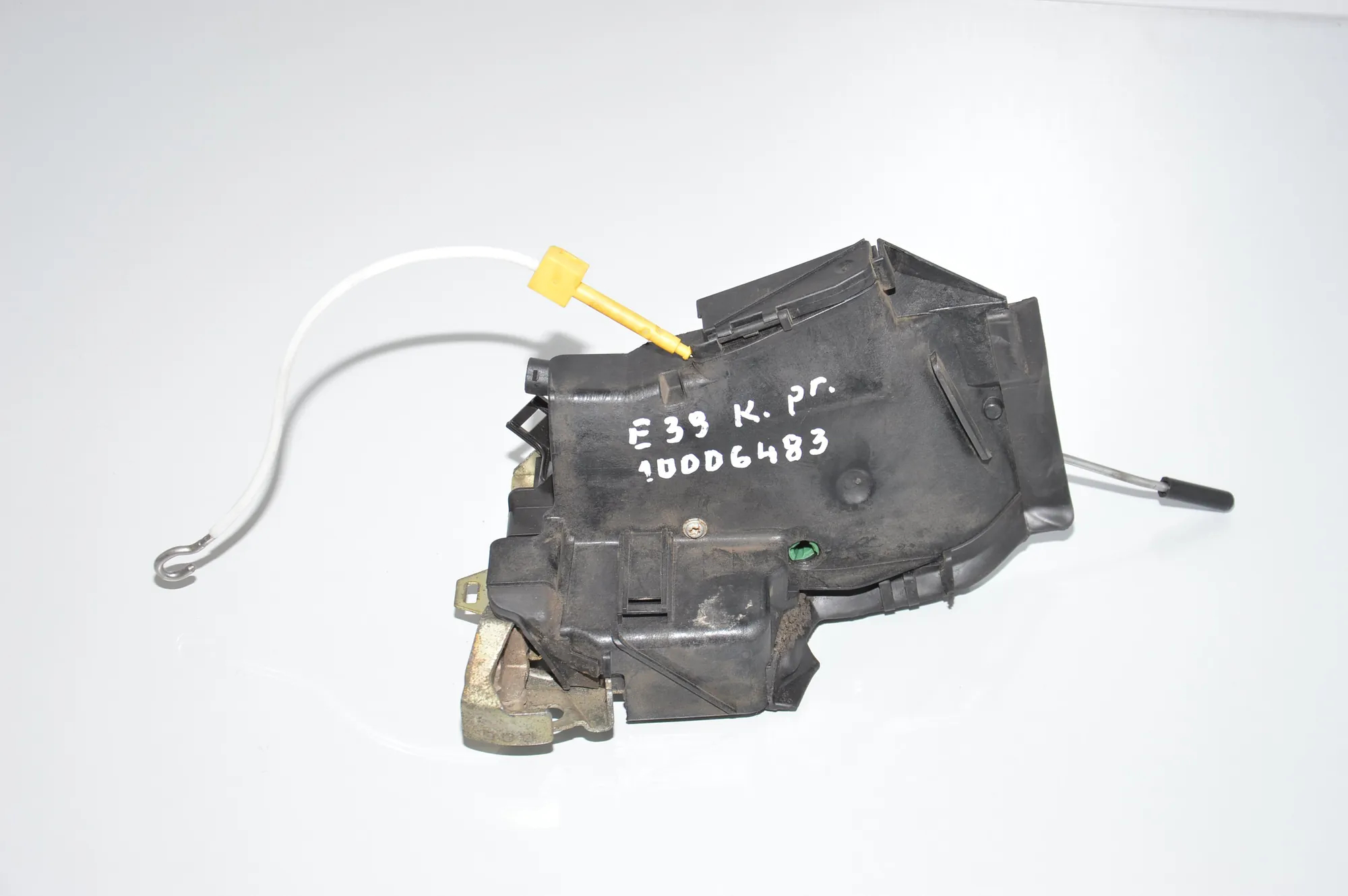 Front Left Door Lock – OEM 8352165 · BMW 5 Touring (E39) 530 d 2000