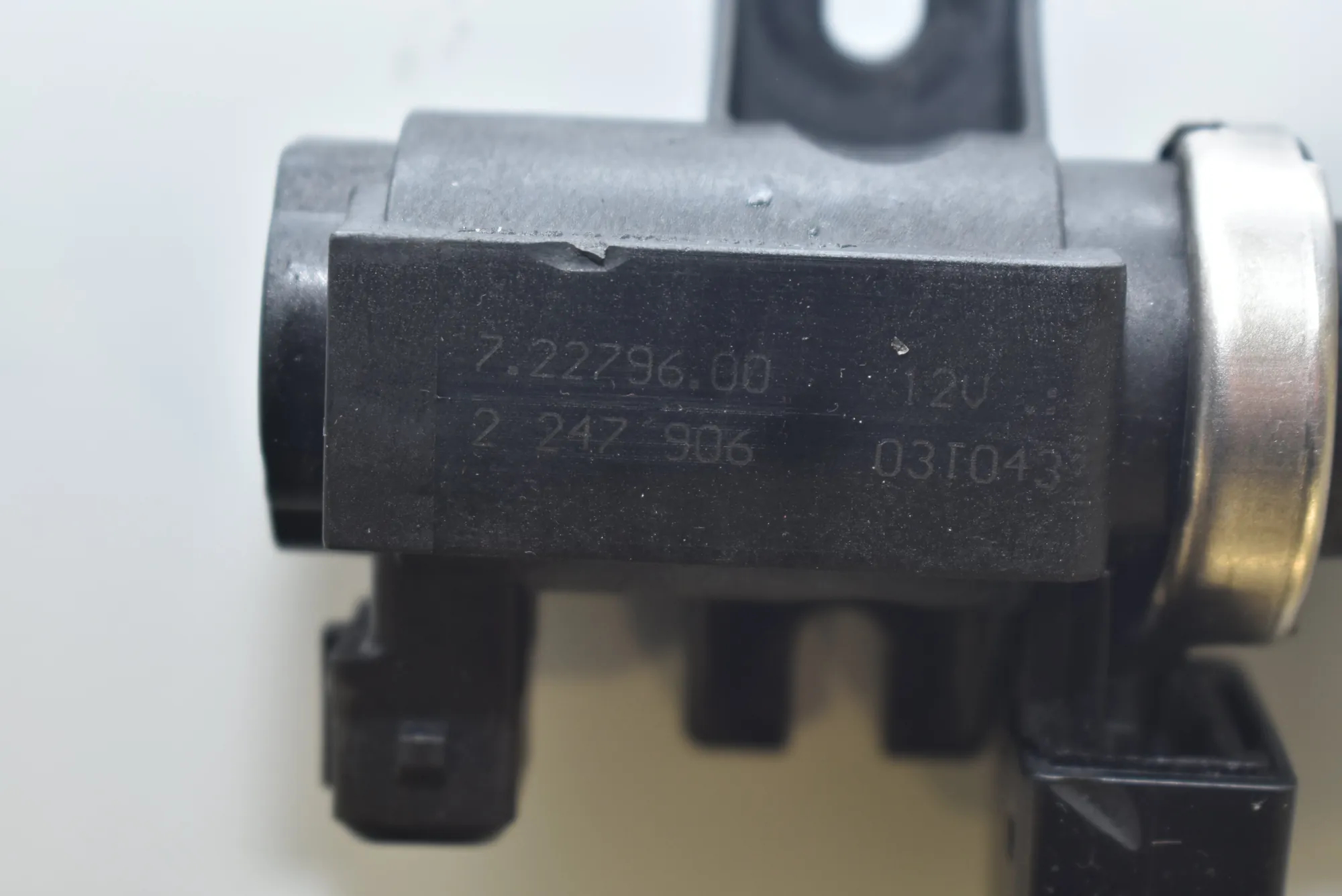 Solenoid Valve – OEM 2247906 · BMW 5 Touring (E39) 525 d 2003 – 4