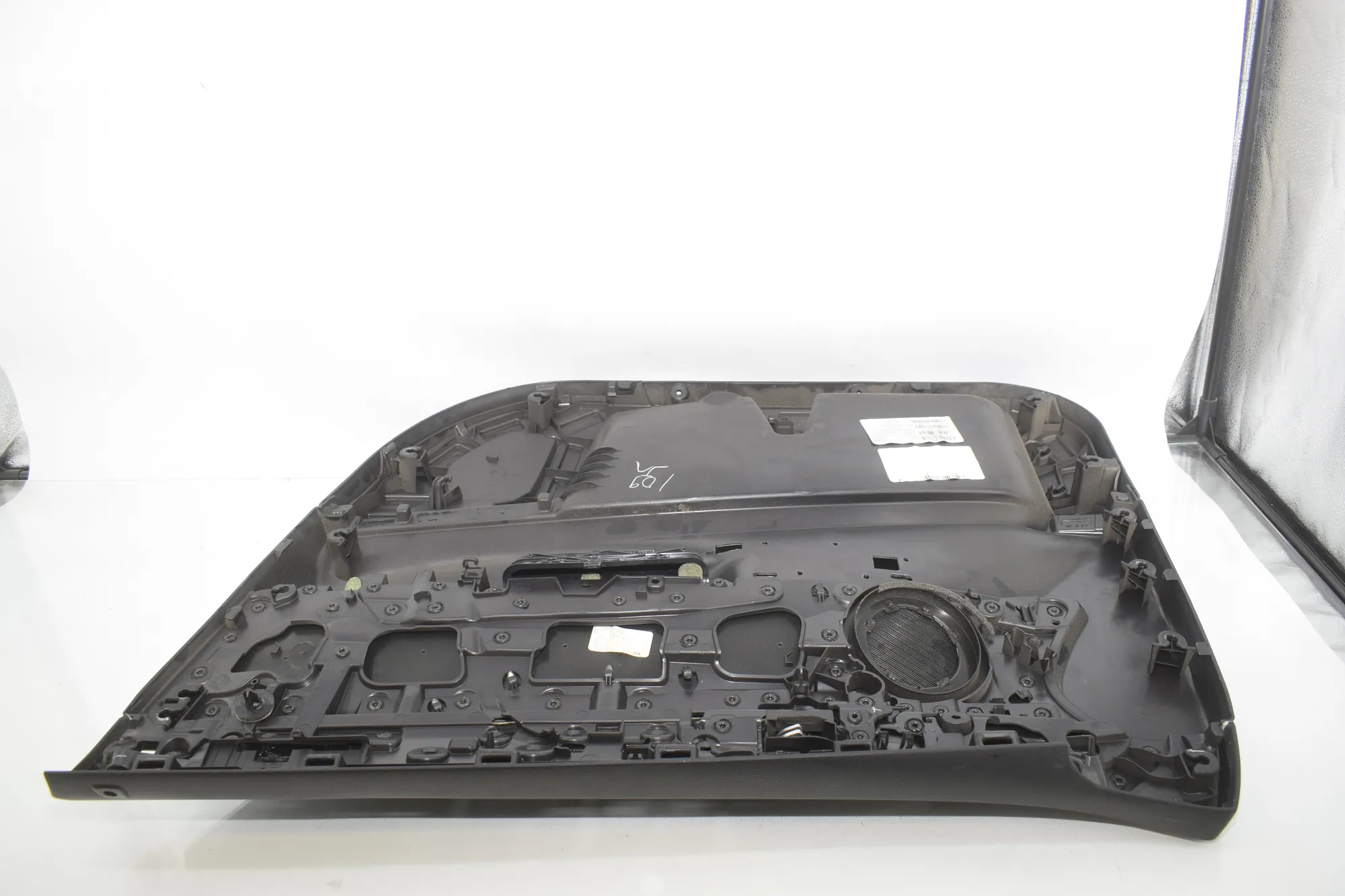 Front Left Door Panel – OEM 7394509 · BMW X3 (F25) xDrive 20 d 2012 – 4