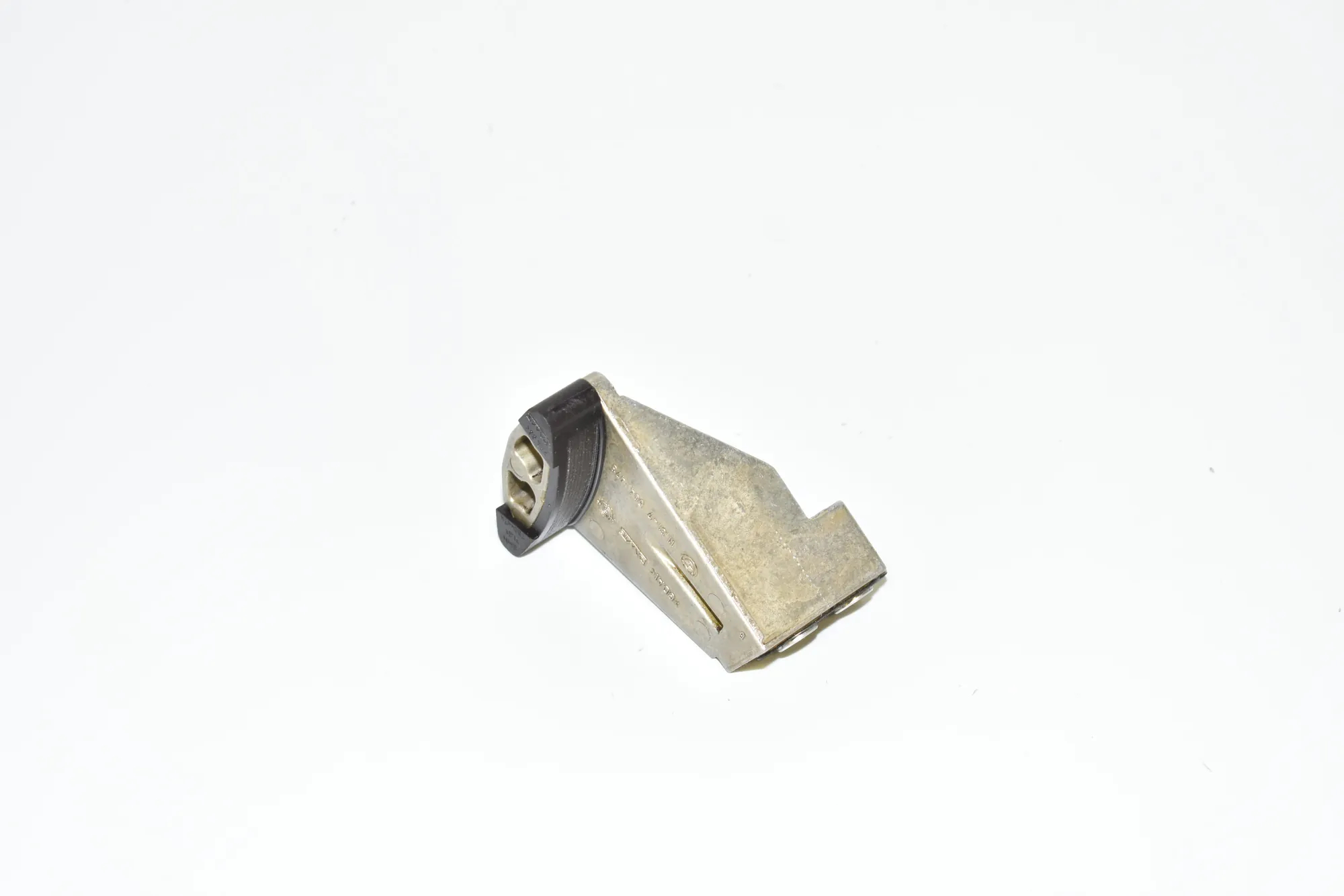 Other Engine Compartment Parts – OEM 7504473 · BMW 7 (E65, E66, E67) BMW 7 (E65, E66, E67) 750 i, Li 2006 – 3