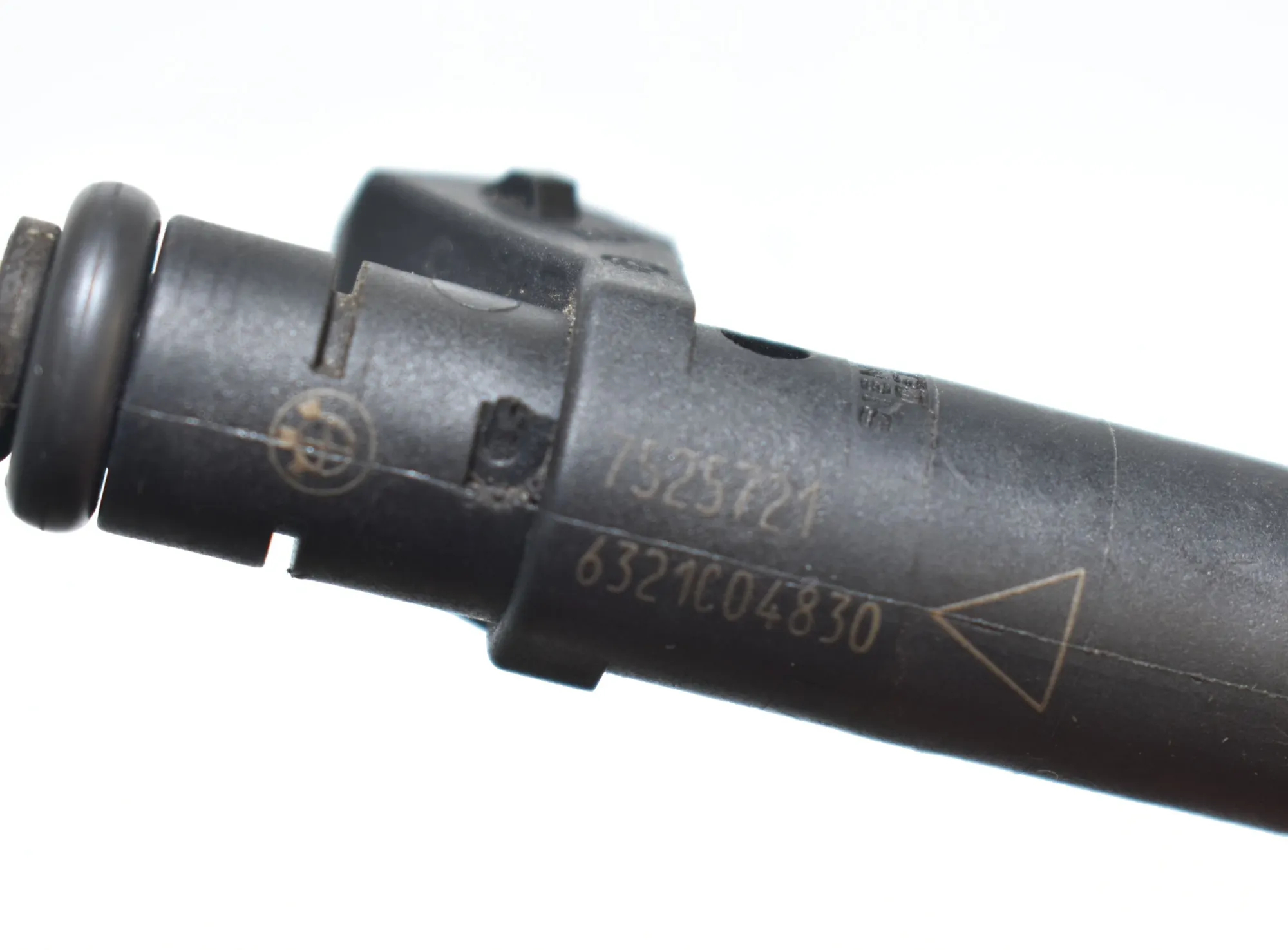 Fuel Injector – OEM 7525721 · BMW 7 (E65, E66, E67) BMW 7 (E65, E66, E67) 750 i, Li 2006 – 4